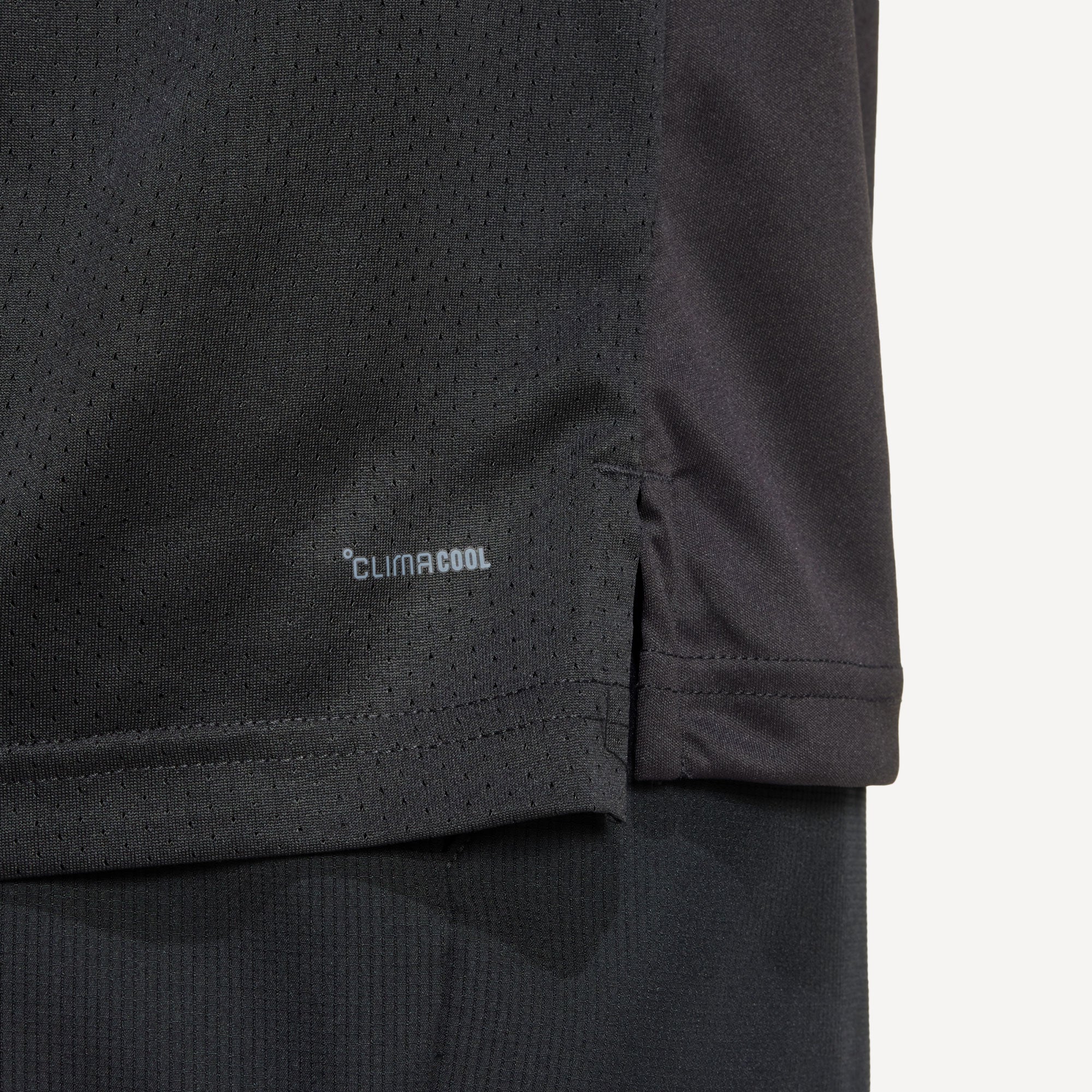 adidas Club Men's Tennis Shirt - Image 5