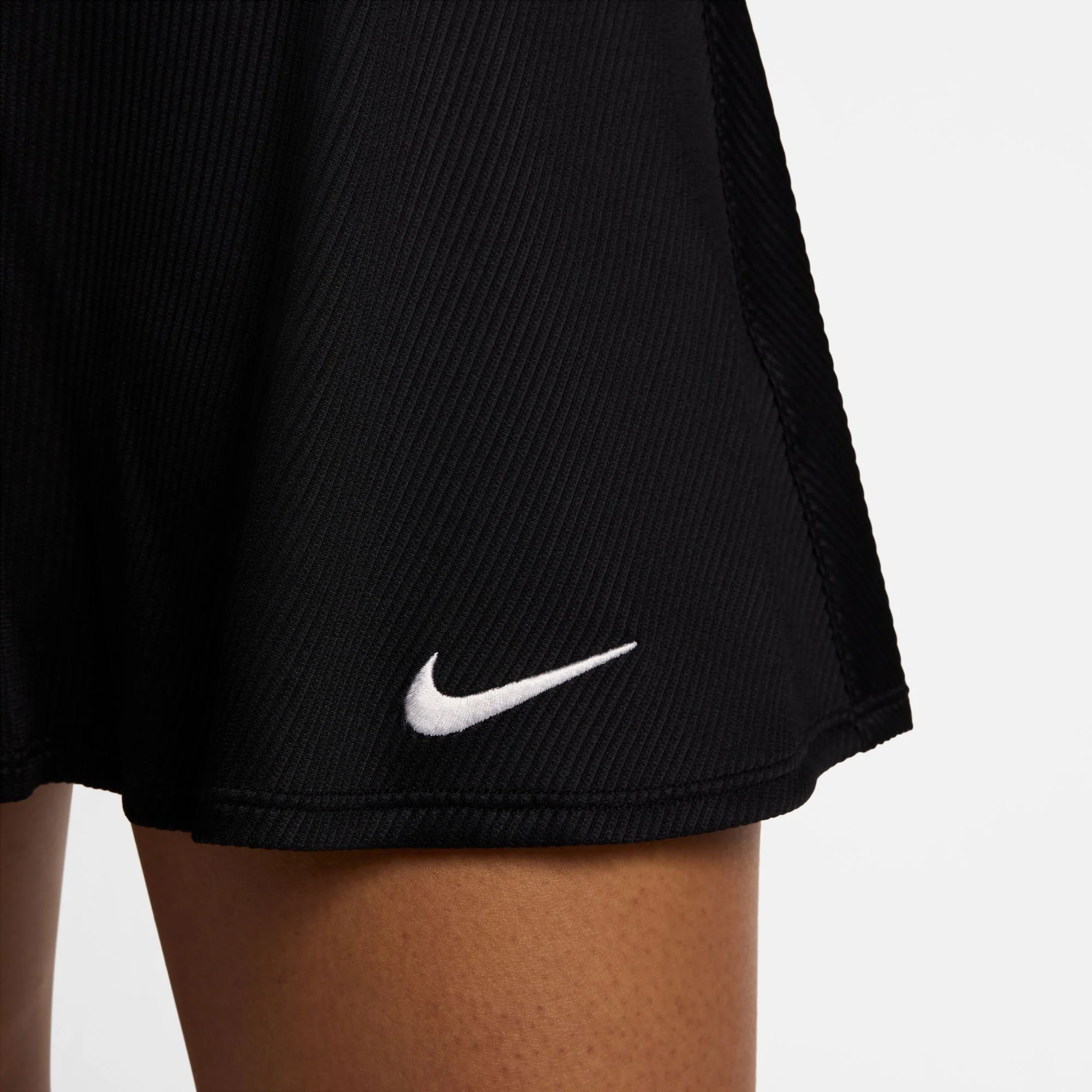 Nike Advantage Women's Dri-FIT Regular Tennis Skirt - Image 4