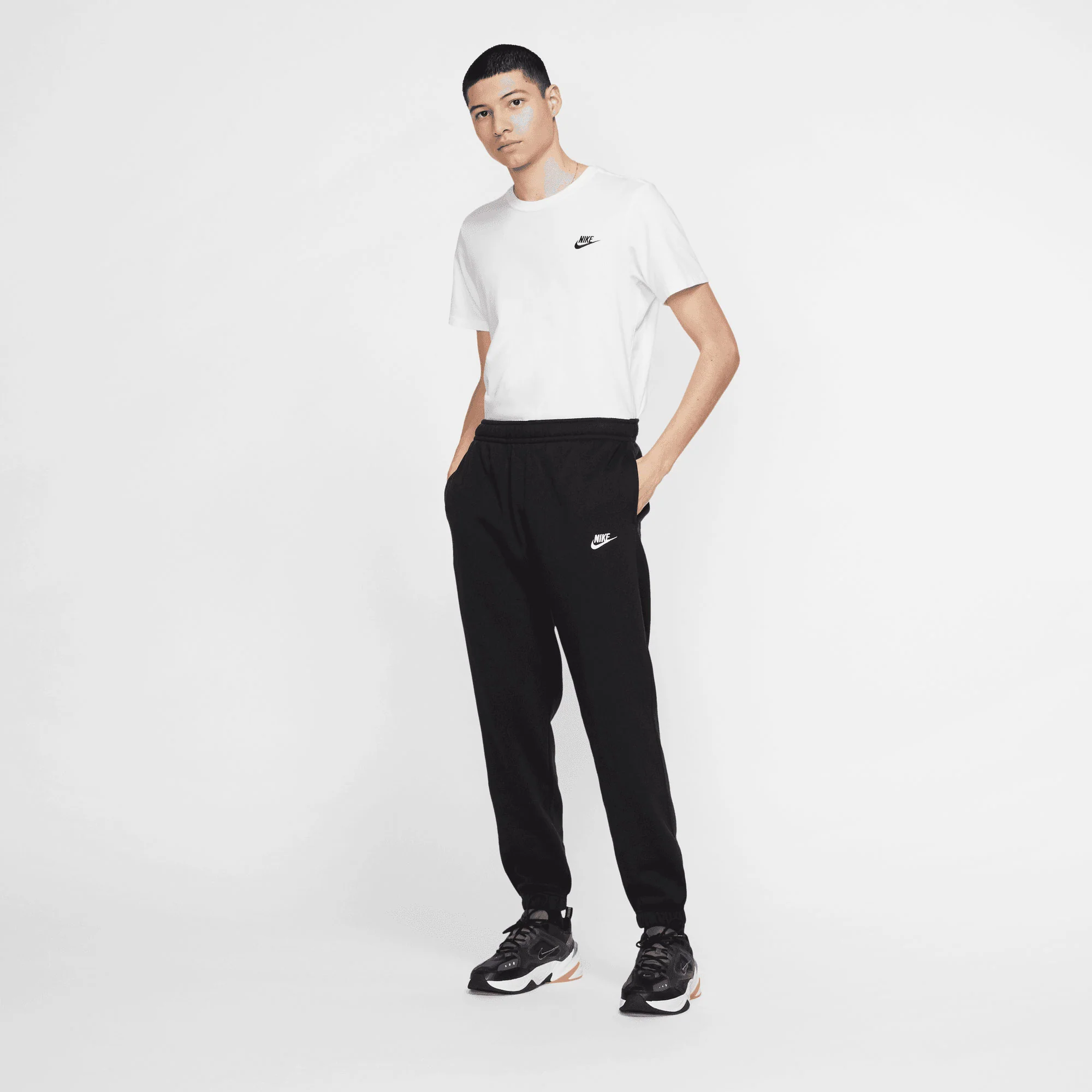 Nike Club Men's Fleece Pants - Image 7