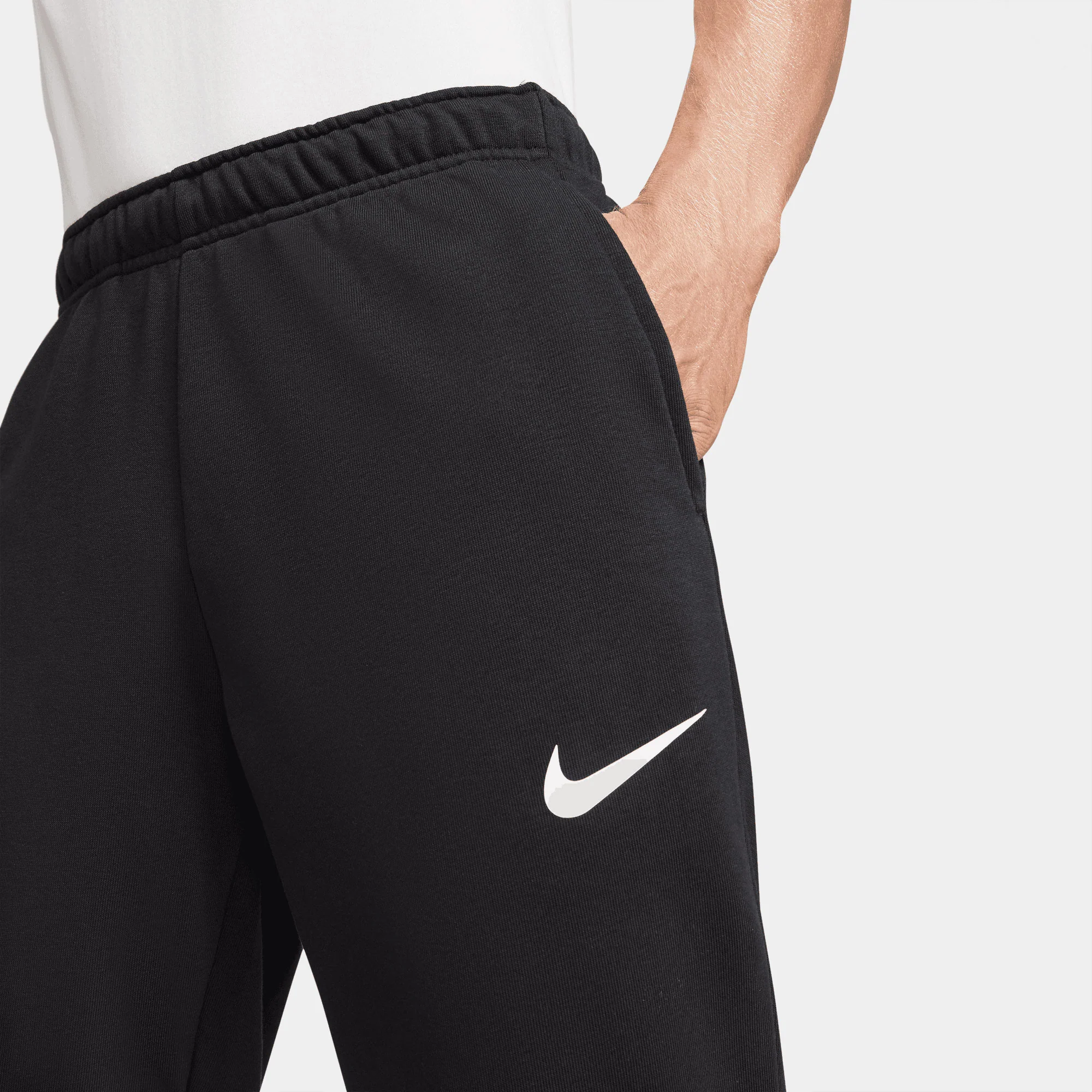 Nike Dri-FIT Men's Tapered Training Pants - Image 4