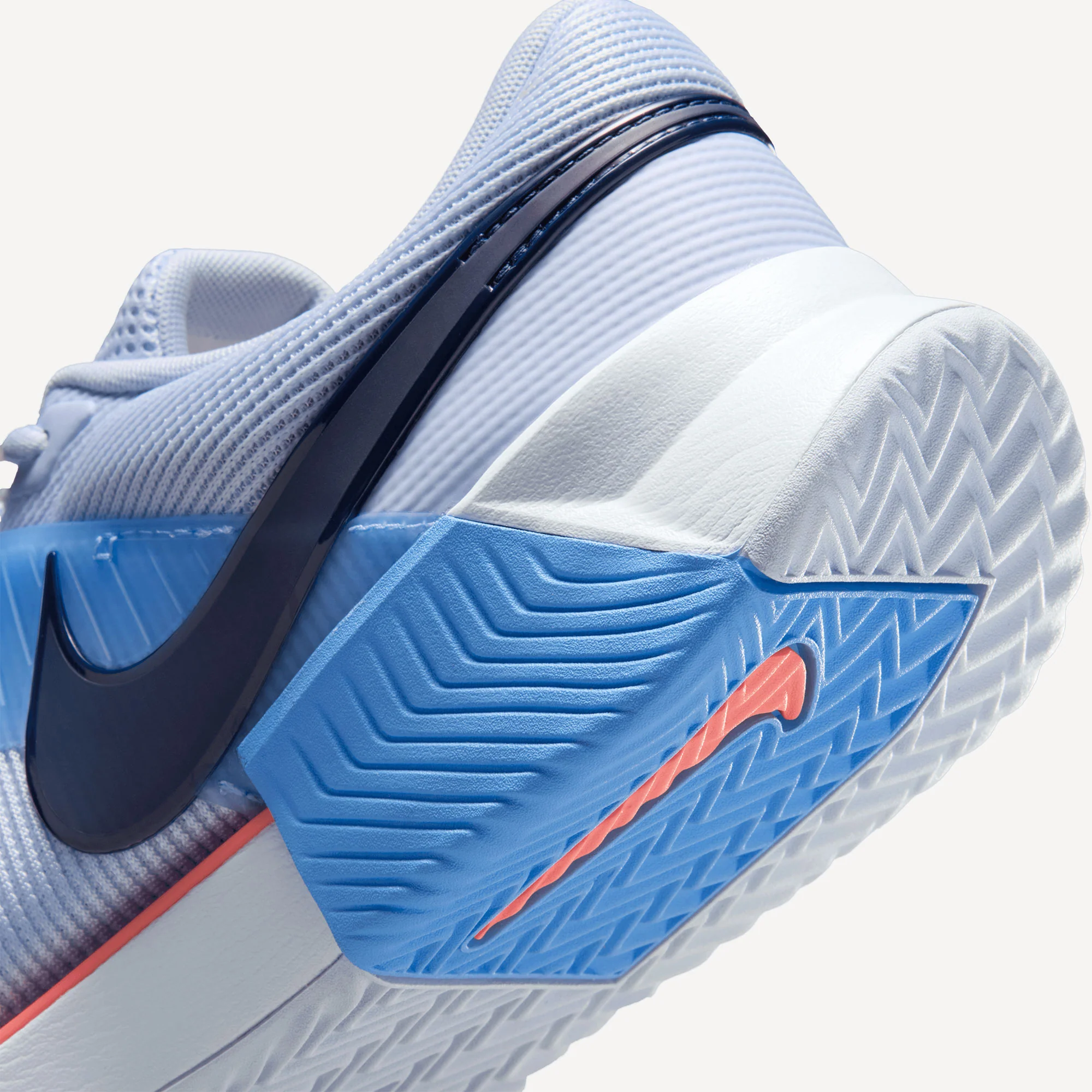 Nike GP Challenge 1.5 Men's Clay Court Tennis Shoes - Image 8