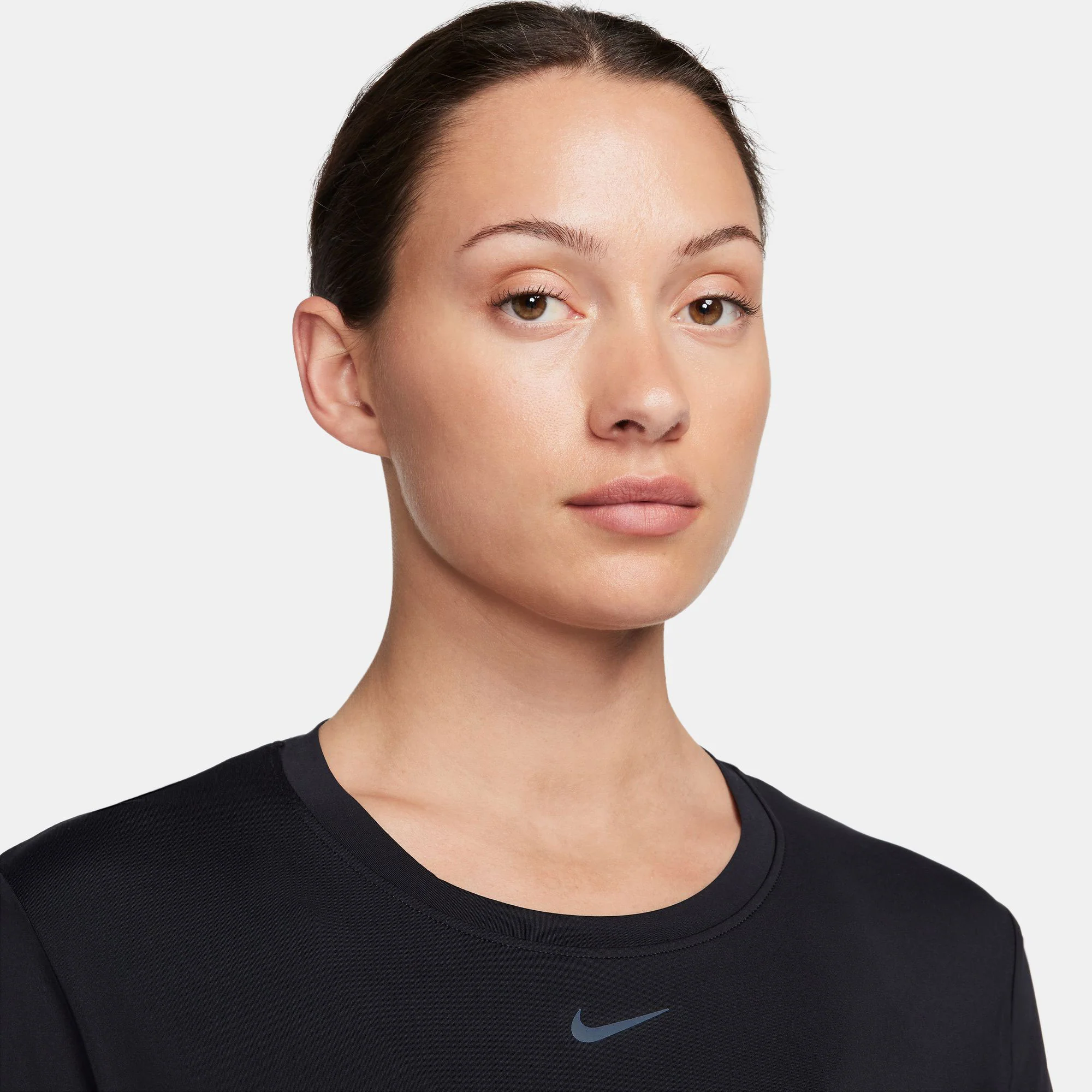 Nike One Classic Women's Dri-FIT Shirt - Image 3