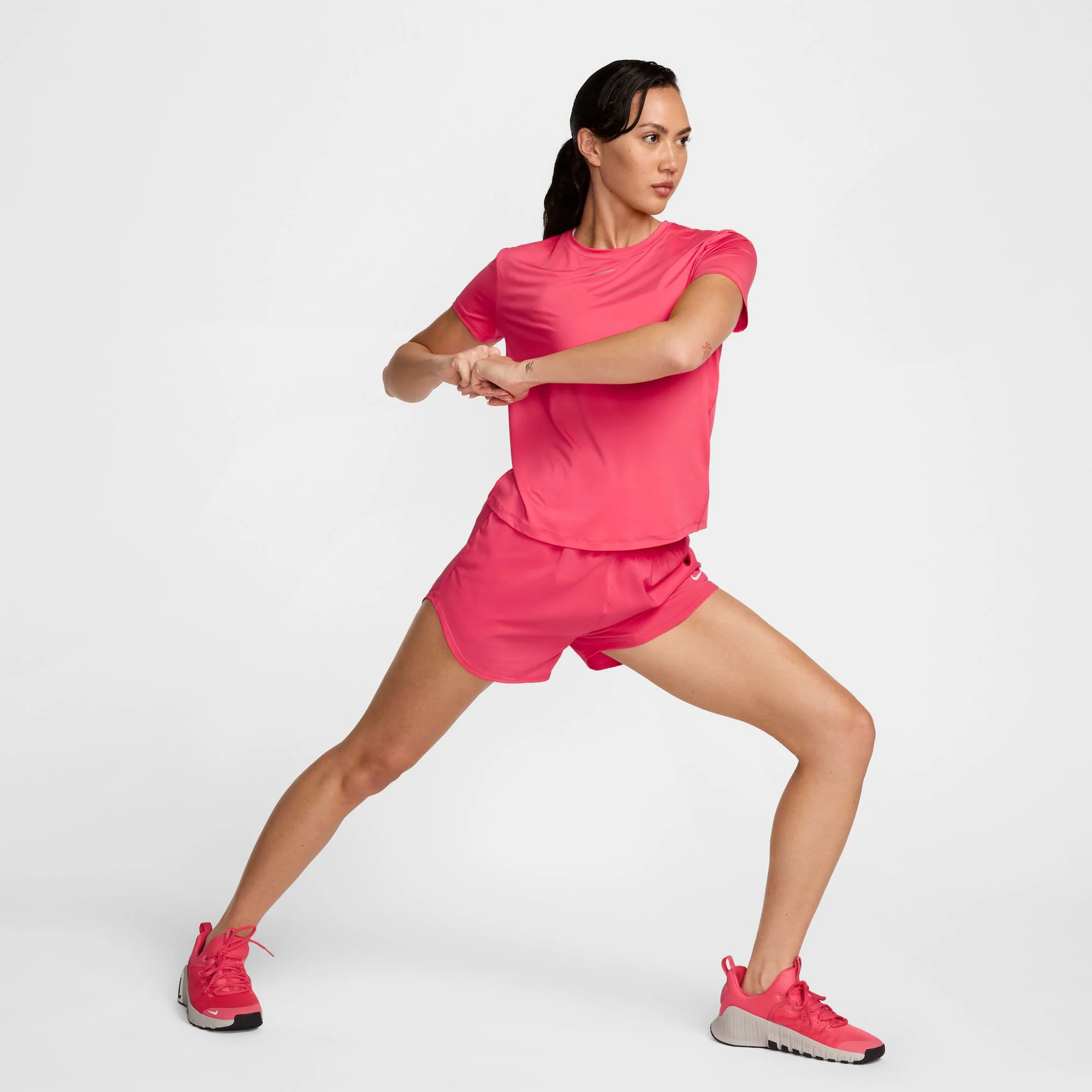 Nike One Classic Women's Dri-FIT Shirt - Image 6