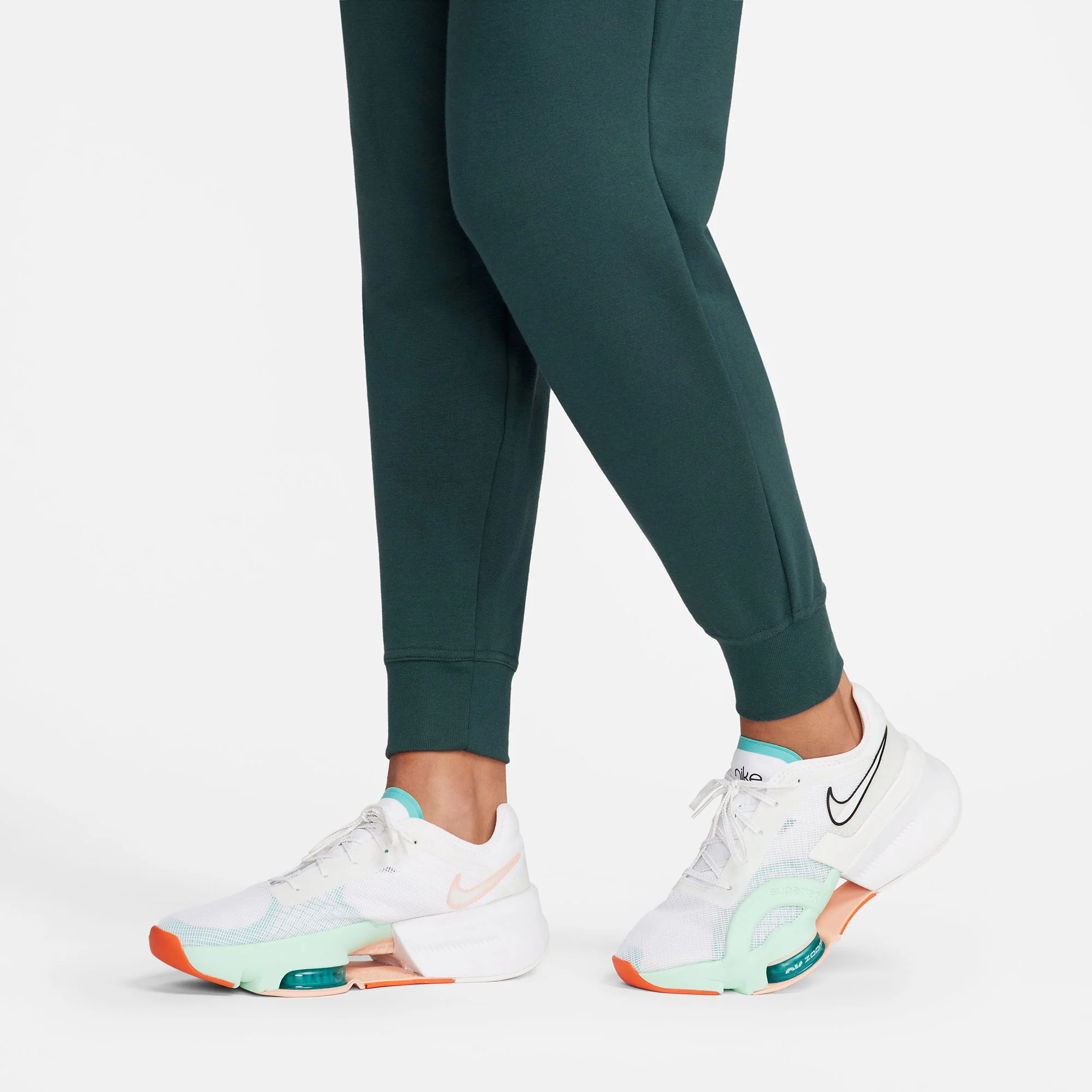 Nike One Dri-FIT Women's Jogger Pants - Image 4