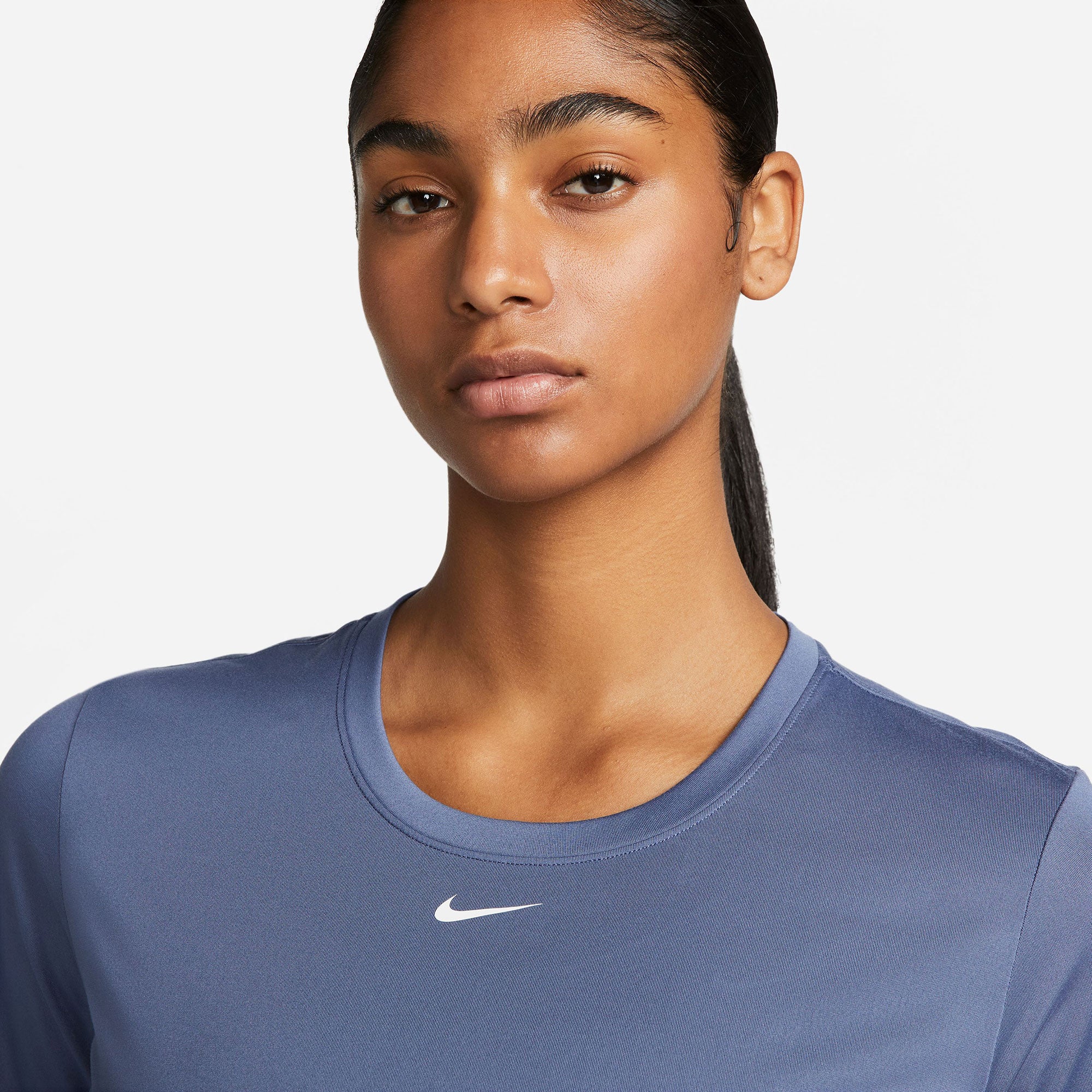 Nike One Dri-FIT Women's Standard Fit Shirt - Image 3