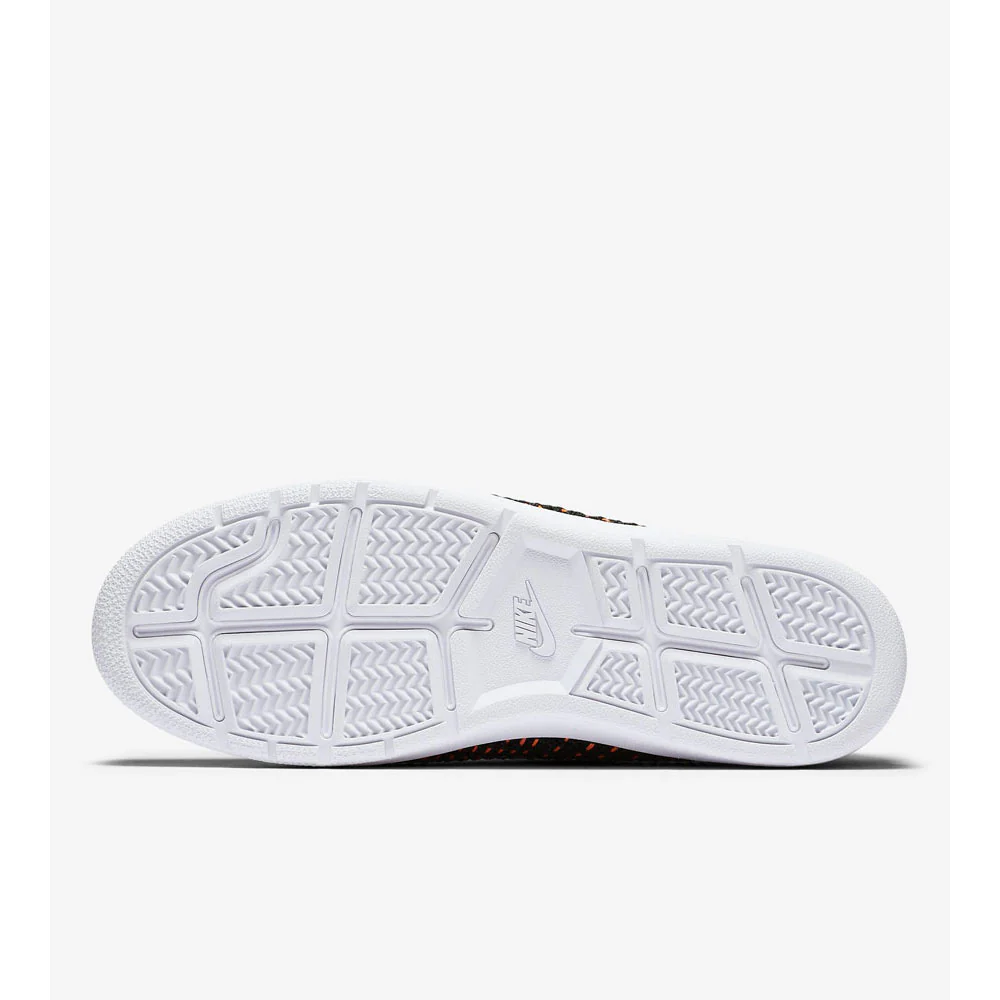 Nike Tennis Classic Ultra Flyknit Women's Sneaker - Image 2