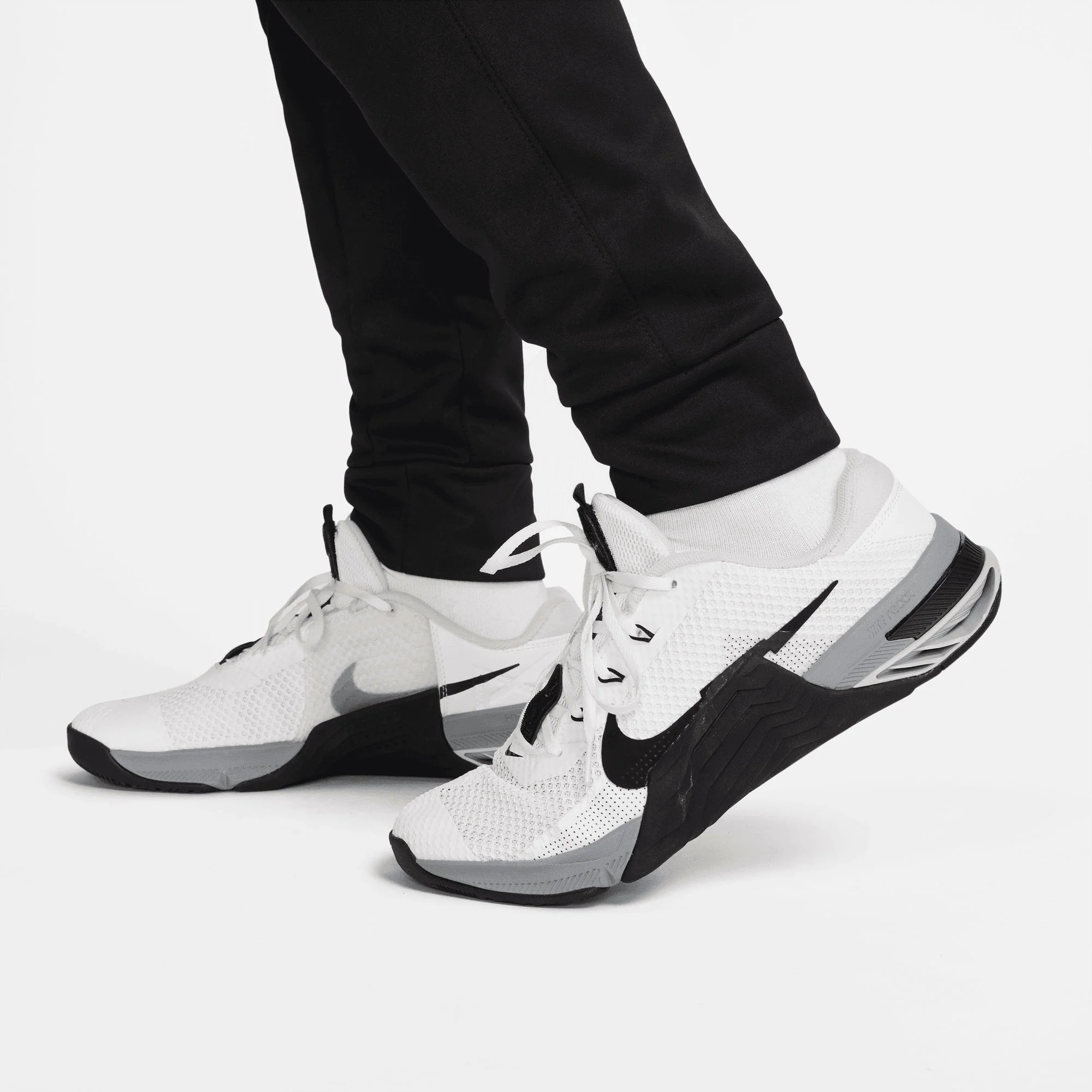 Nike Thema-FIT Men's Tapered Pants - Image 5