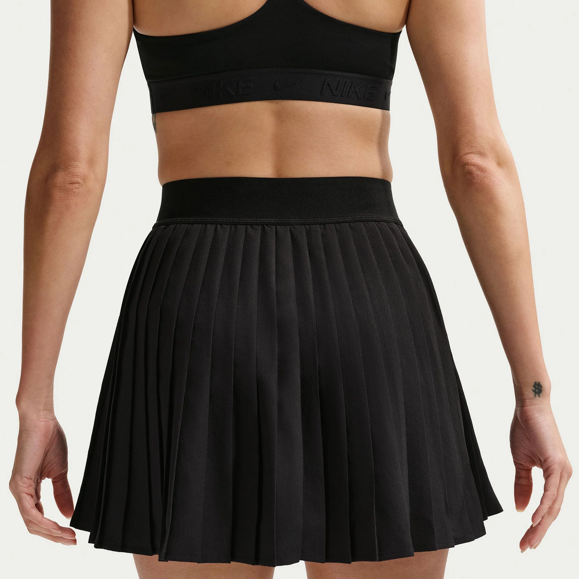 Nike Victory Women's Dri-FIT High-Waisted Pleated Tennis Skirt - Image 4
