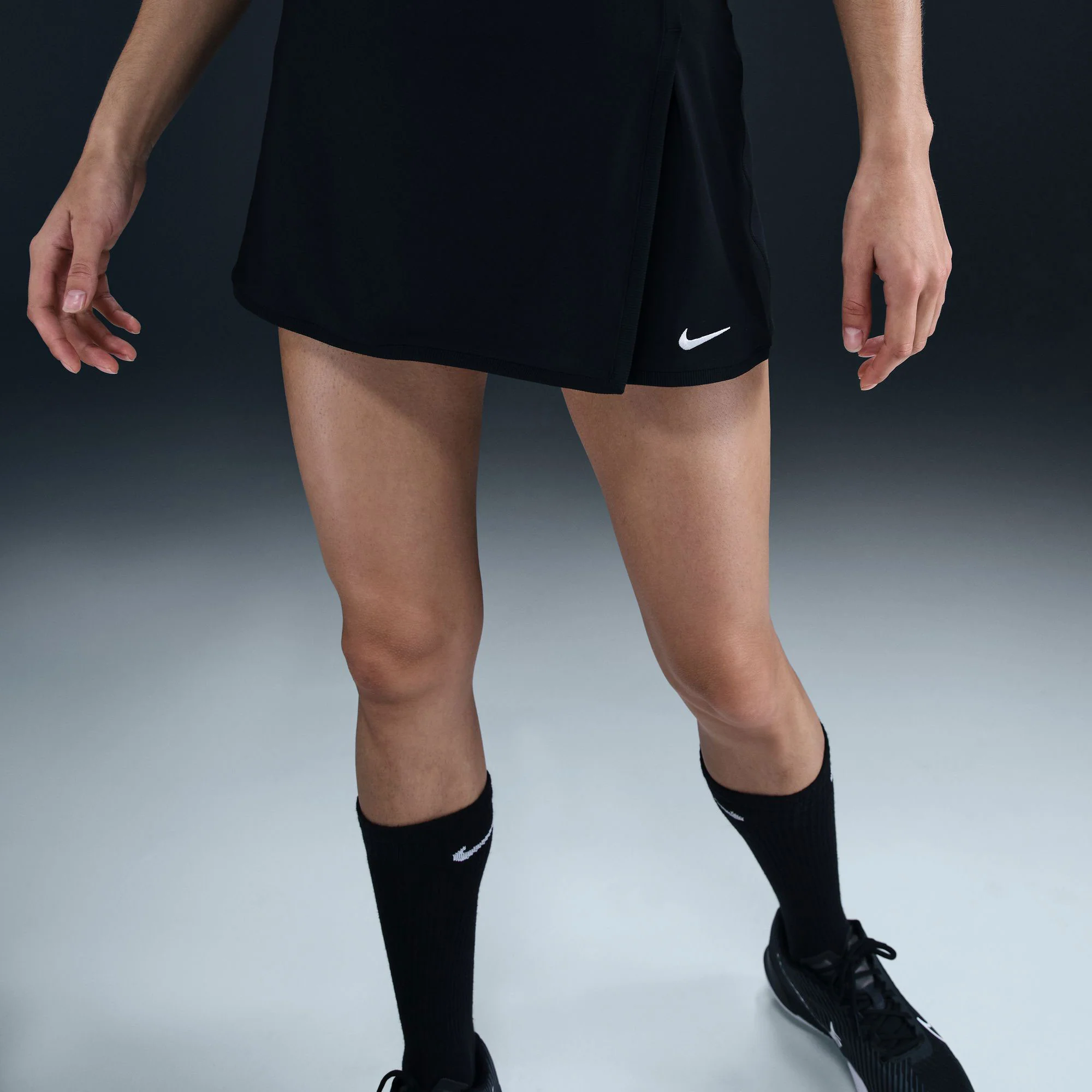 Nike Victory Women's Dri-FIT Mid-Rise Straight Tennis Skirt - Image 3