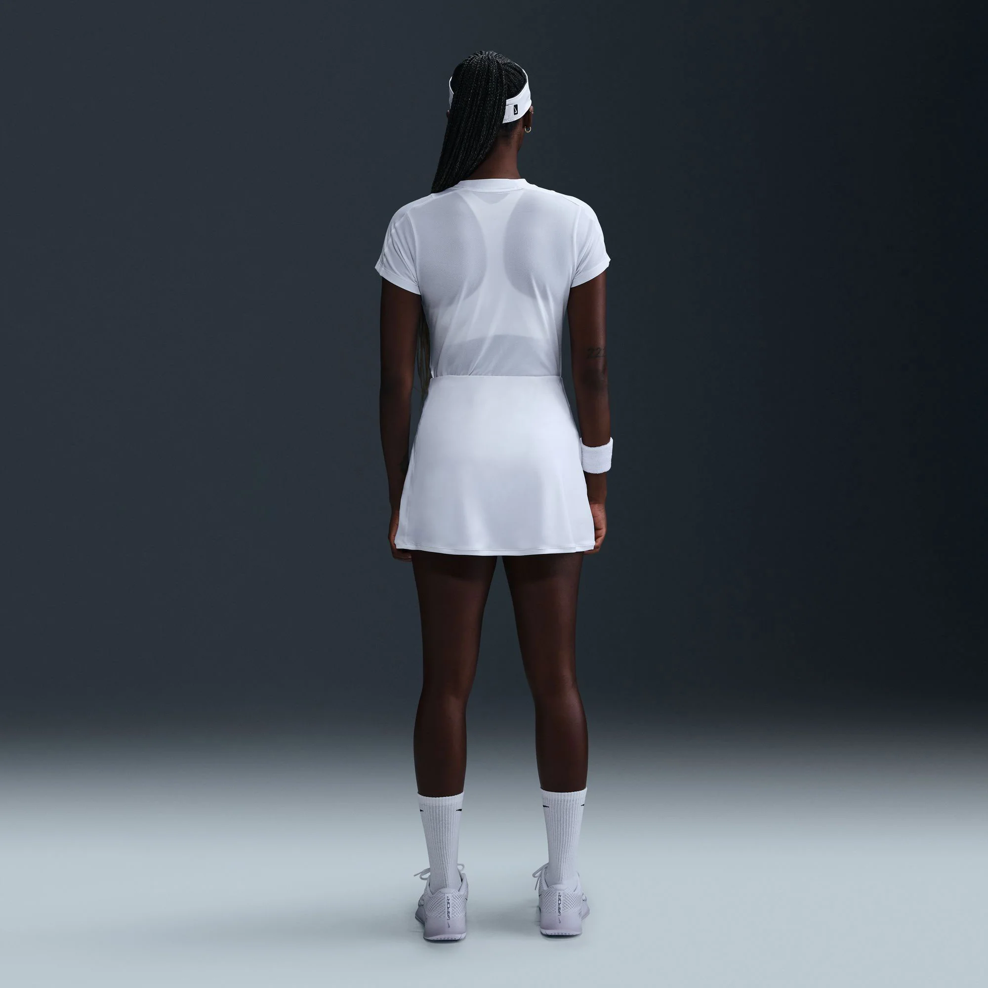 Nike Victory Women's Dri-FIT Mid-Rise Straight Tennis Skirt - Image 2