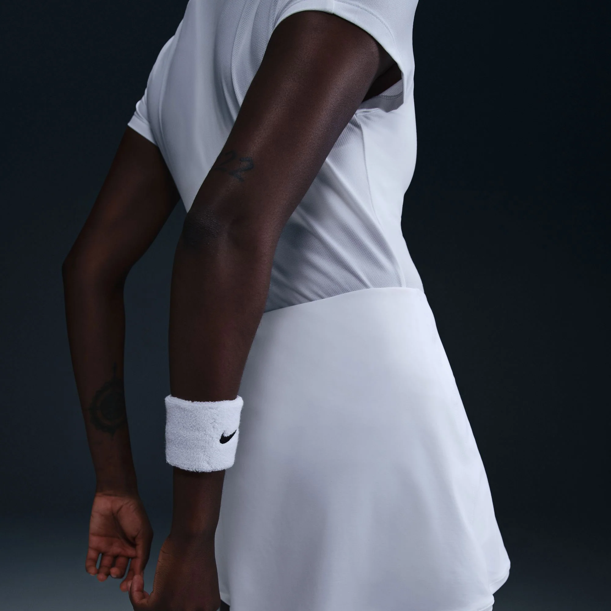 Nike Victory Women's Dri-FIT Mid-Rise Straight Tennis Skirt - Image 4