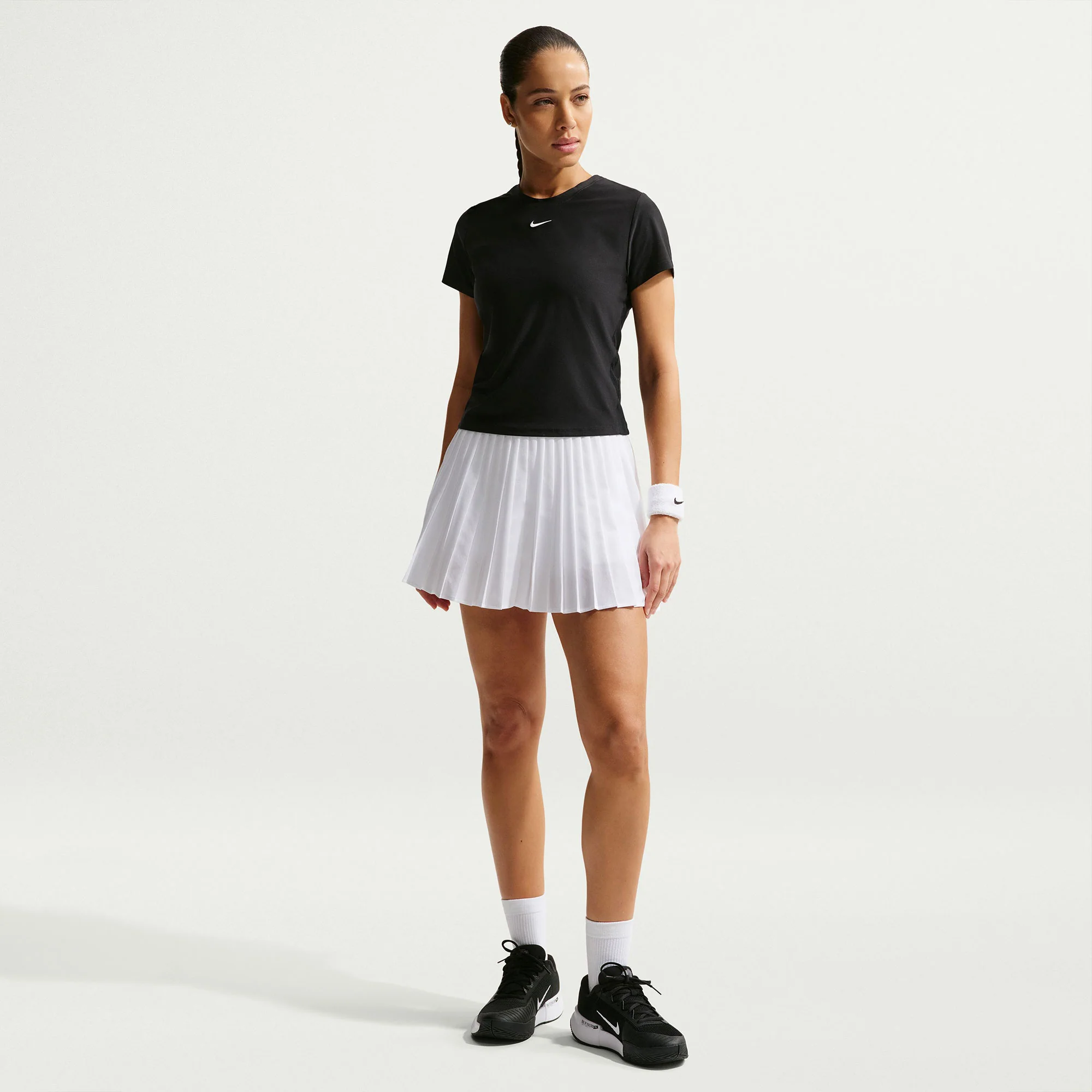 Nike Victory Women's Dri-FIT Tennis Shirt - Image 4