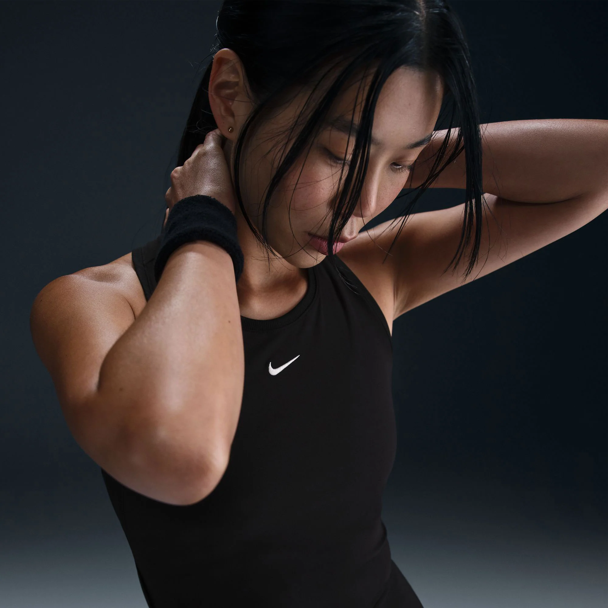 Nike Victory Women's Dri-FIT Tennis Tank - Image 3