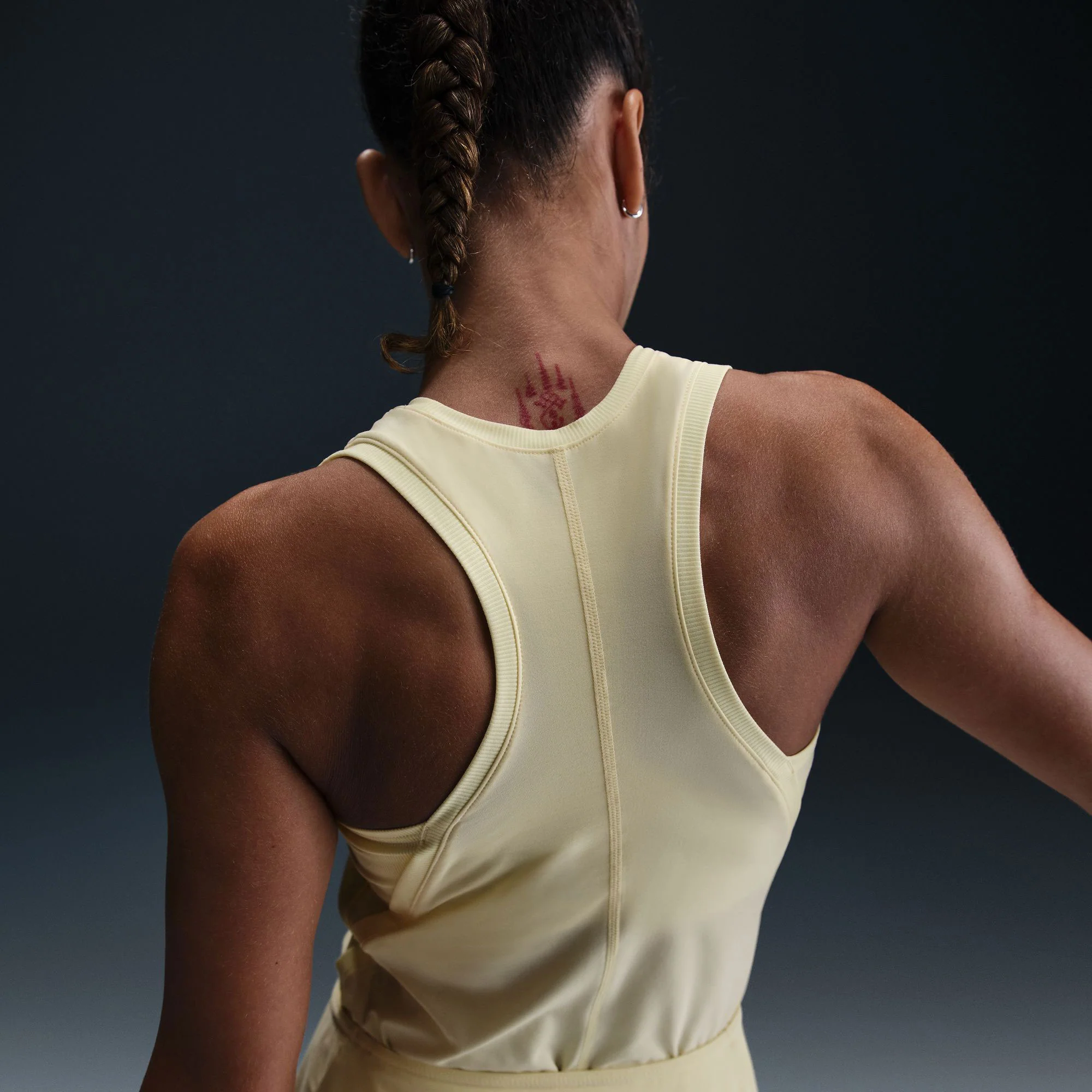 Nike Victory Women's Dri-FIT Tennis Tank - Image 2