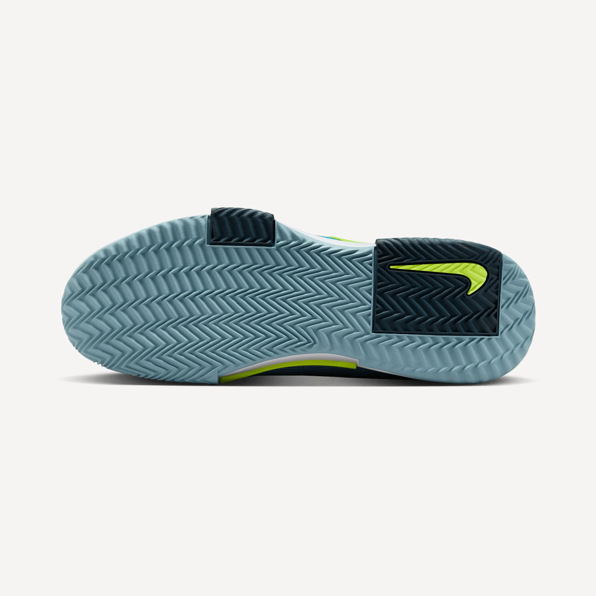 Nike Zoom GP Challenge 1 Men's Clay Court Tennis Shoes - Image 2