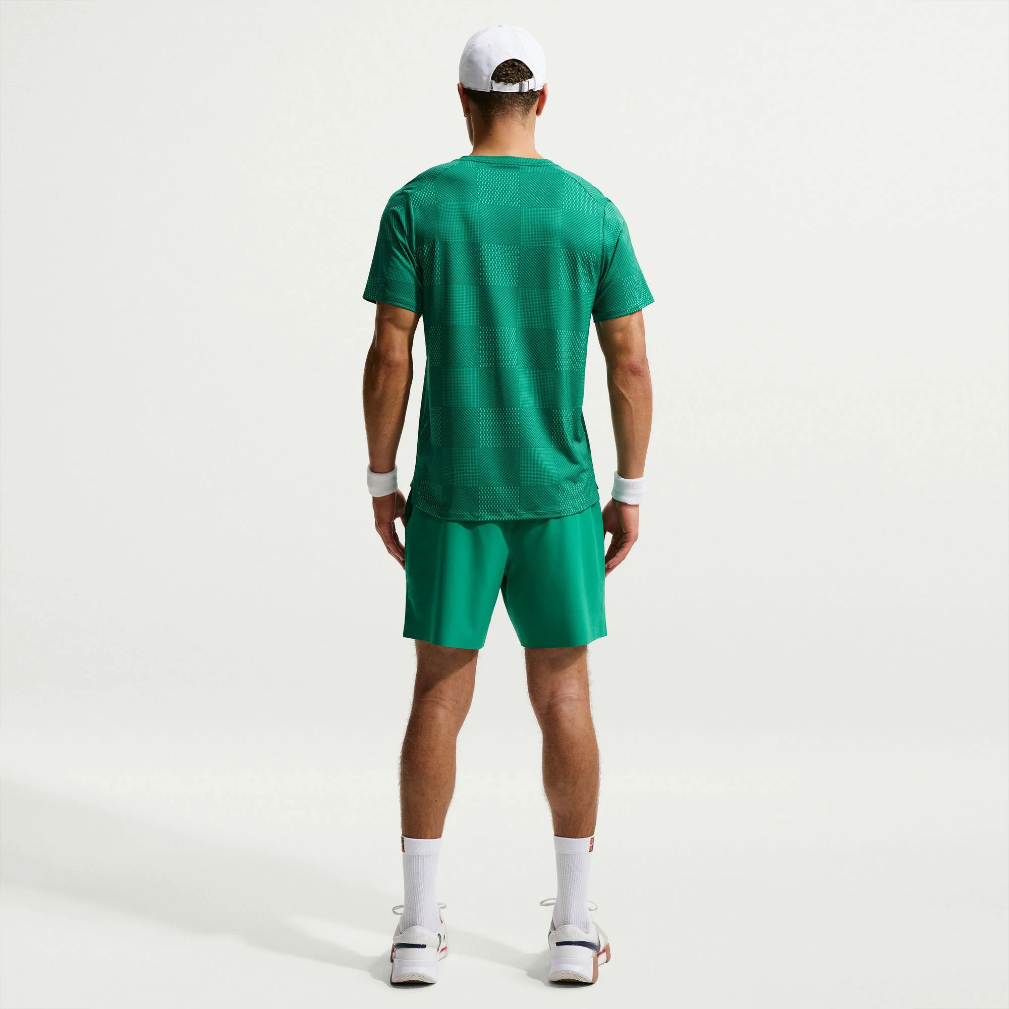 NikeCourt Advantage Men's Dri-FIT 6-Inch Tennis Shorts - Image 2