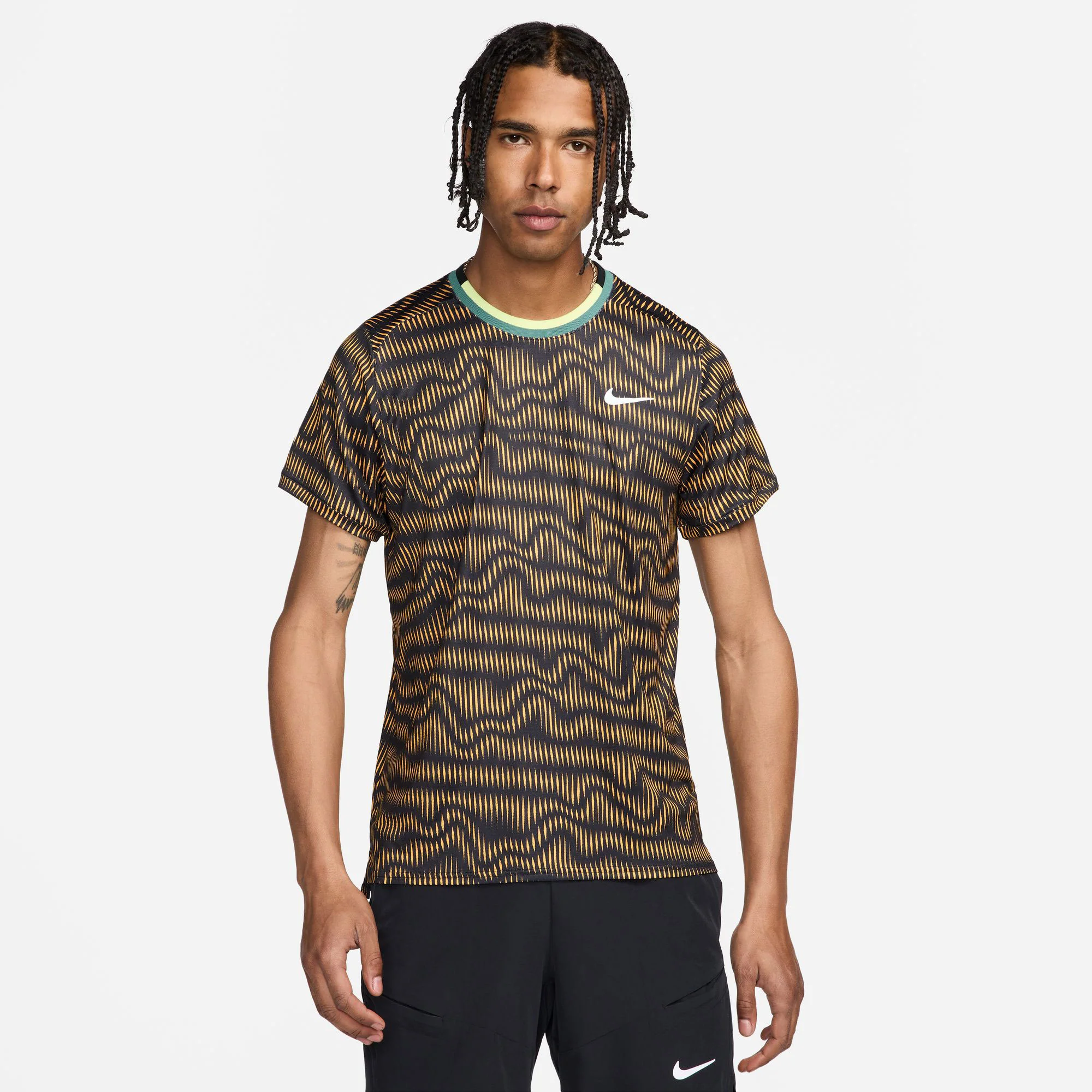 NikeCourt Advantage Men's Dri-FIT Printed Tennis Shirt