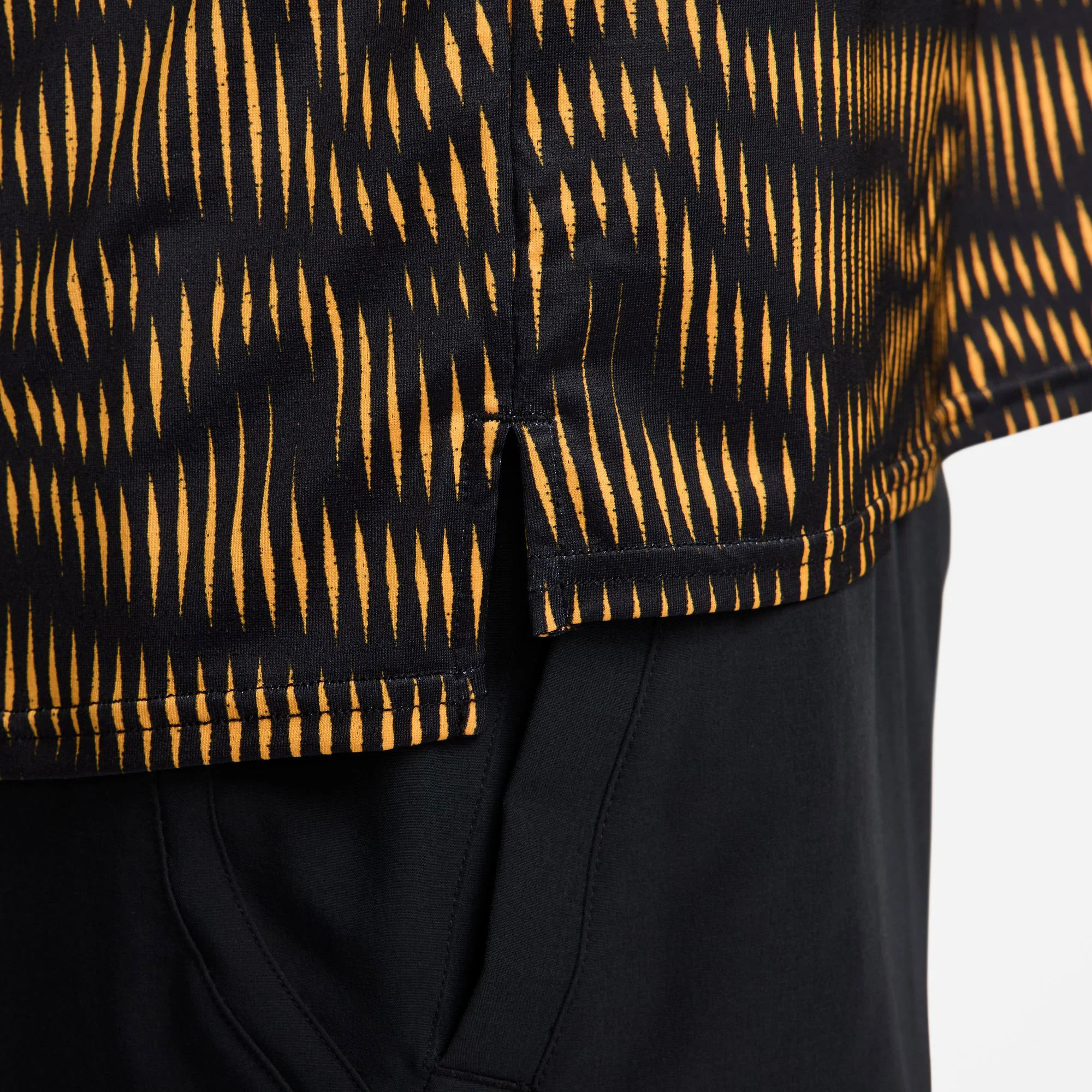 NikeCourt Advantage Men's Dri-FIT Printed Tennis Shirt - Image 4