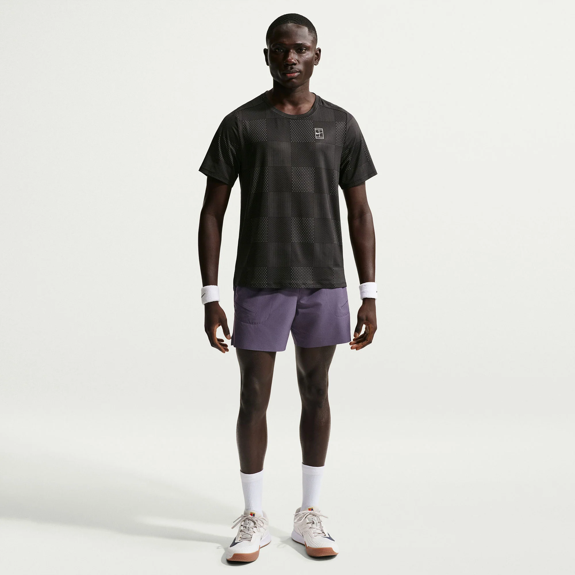 NikeCourt Advantage Men's Dri-FIT Printed Tennis Shirt - Image 4