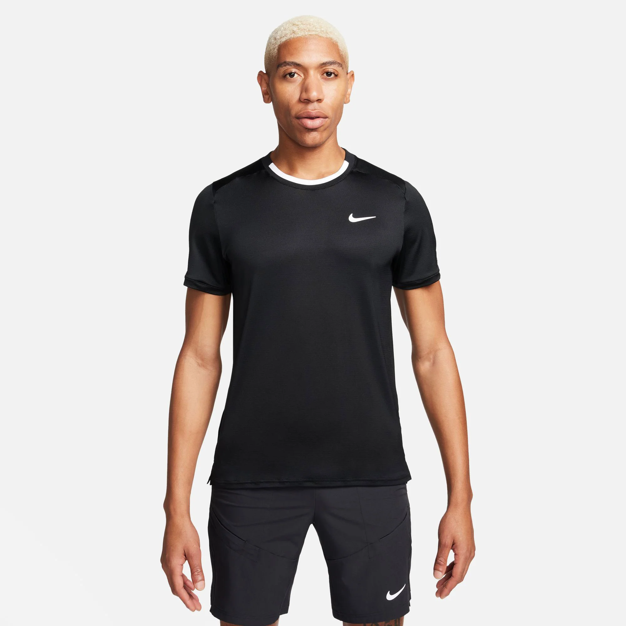NikeCourt Advantage Men's Dri-FIT Tennis Shirt