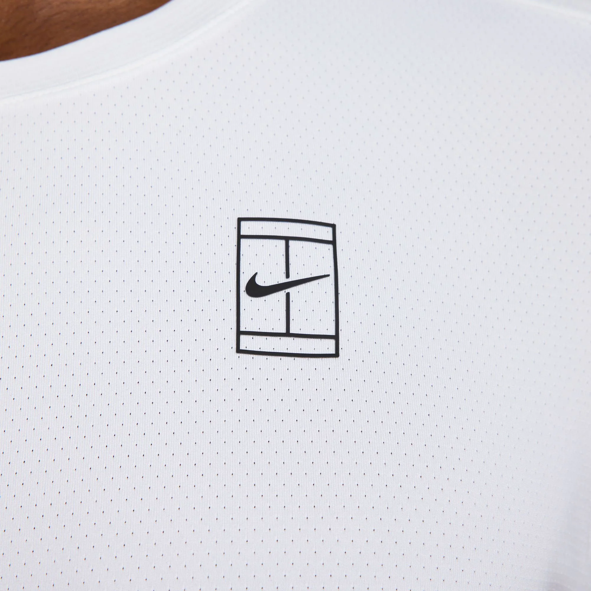 NikeCourt Advantage Men's Dri-FIT Tennis Shirt - Image 4