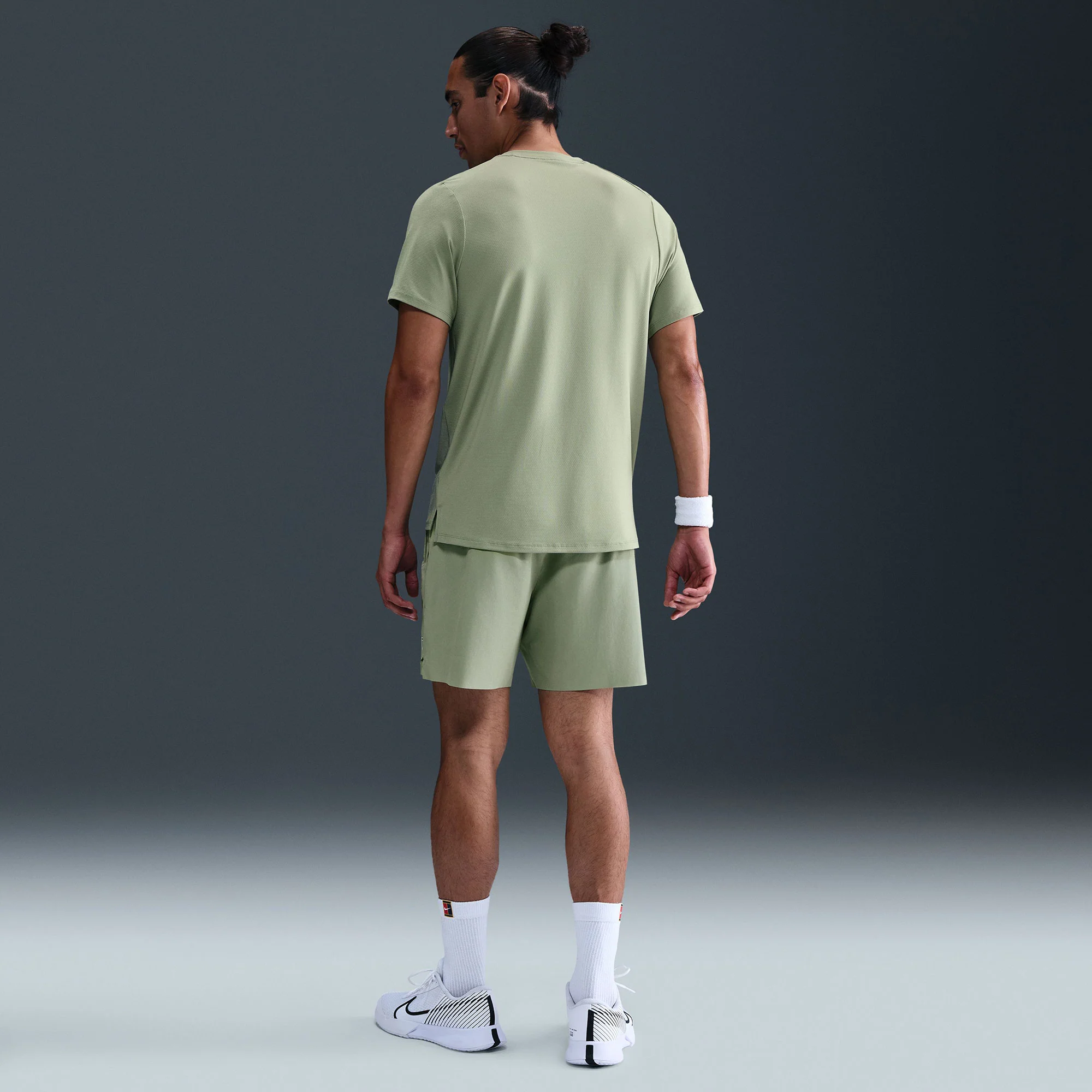 NikeCourt Advantage Men's Dri-FIT Tennis Shirt - Image 5