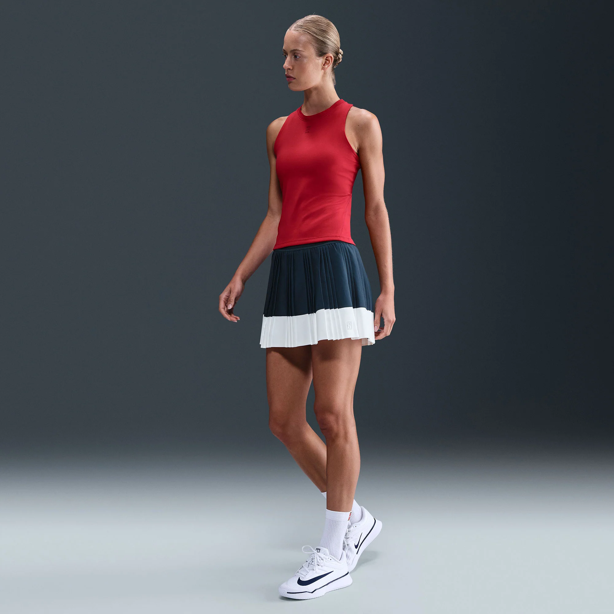 NikeCourt Advantage Women's Dri-FIT High-Waisted Pleated Tennis Skirt