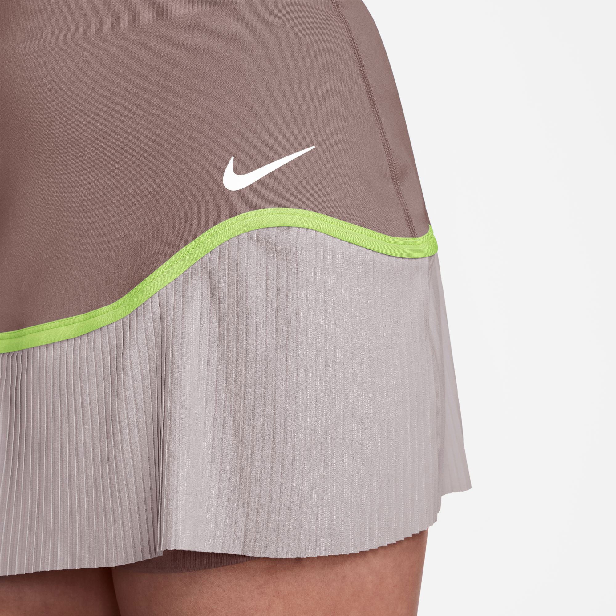 NikeCourt Advantage Women's Dri-FIT Pleated Tennis Skirt - Image 4