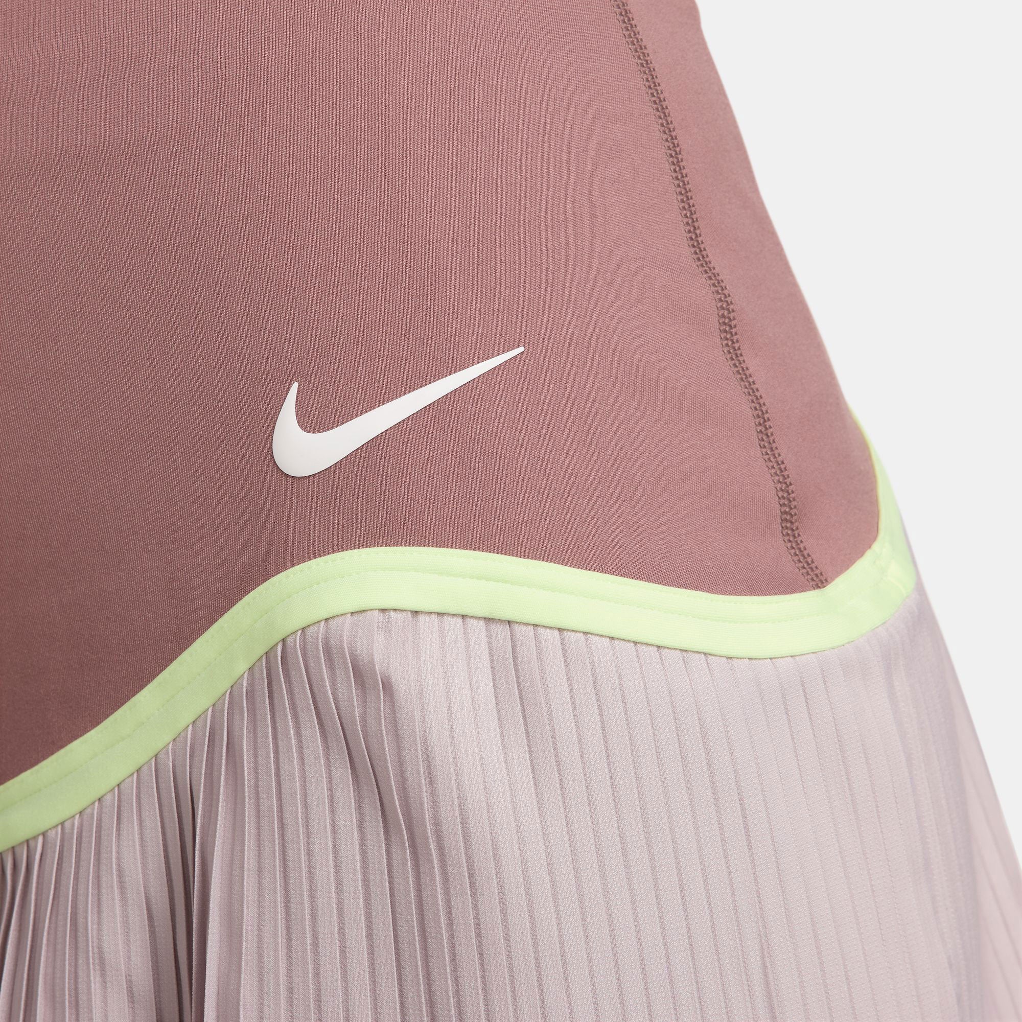 NikeCourt Advantage Women's Dri-FIT Pleated Tennis Skirt - Image 5