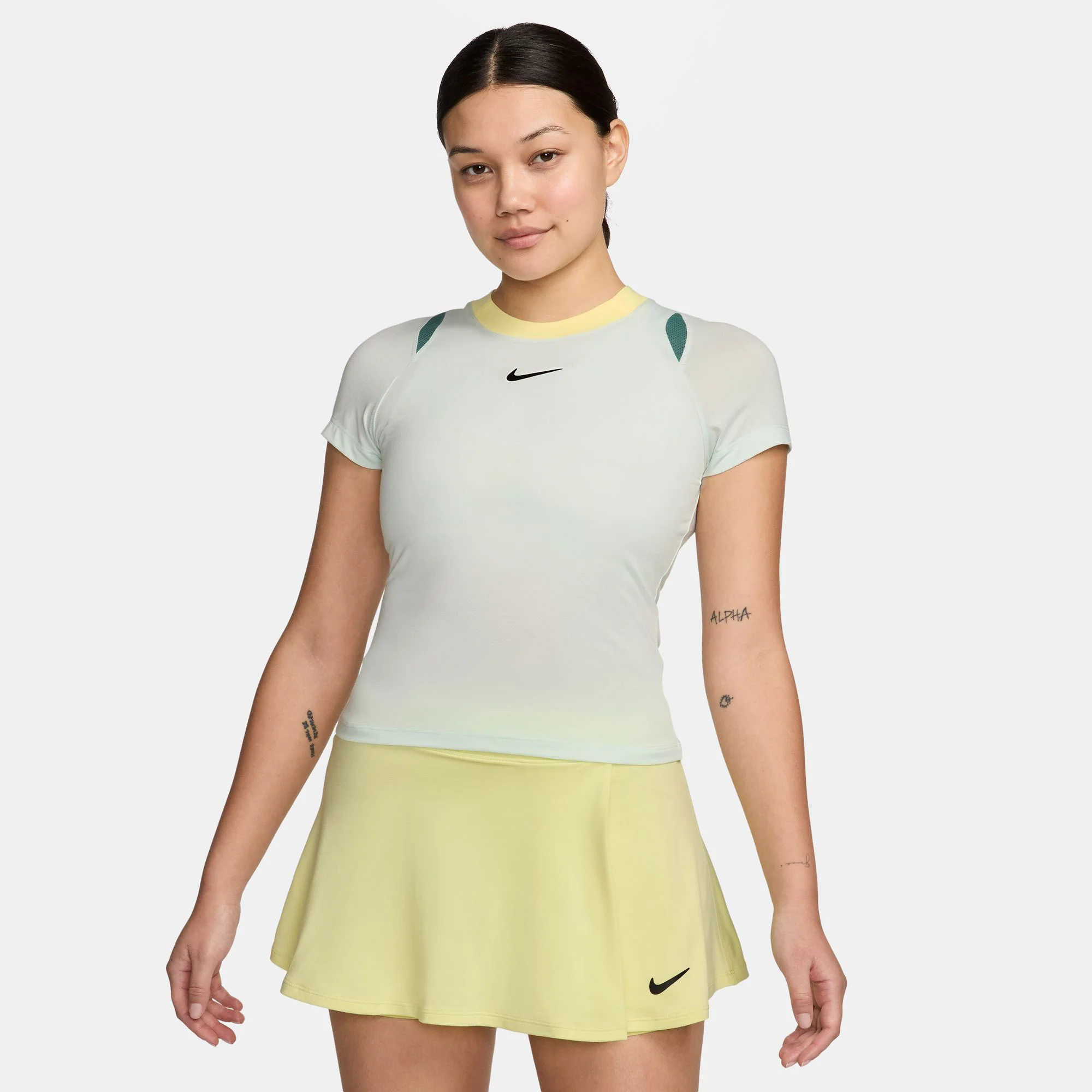 NikeCourt Advantage Women's Dri-FIT Tennis Shirt
