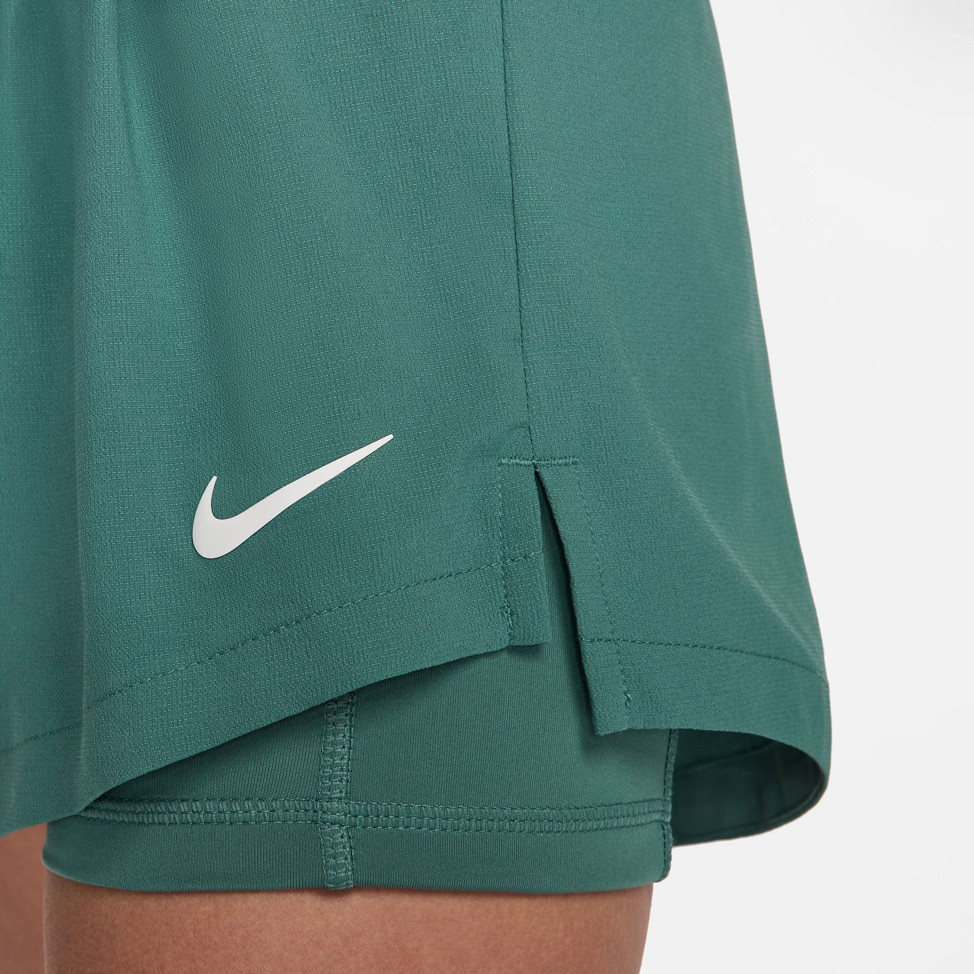 NikeCourt Advantage Women's Dri-FIT Tennis Shorts - Image 4