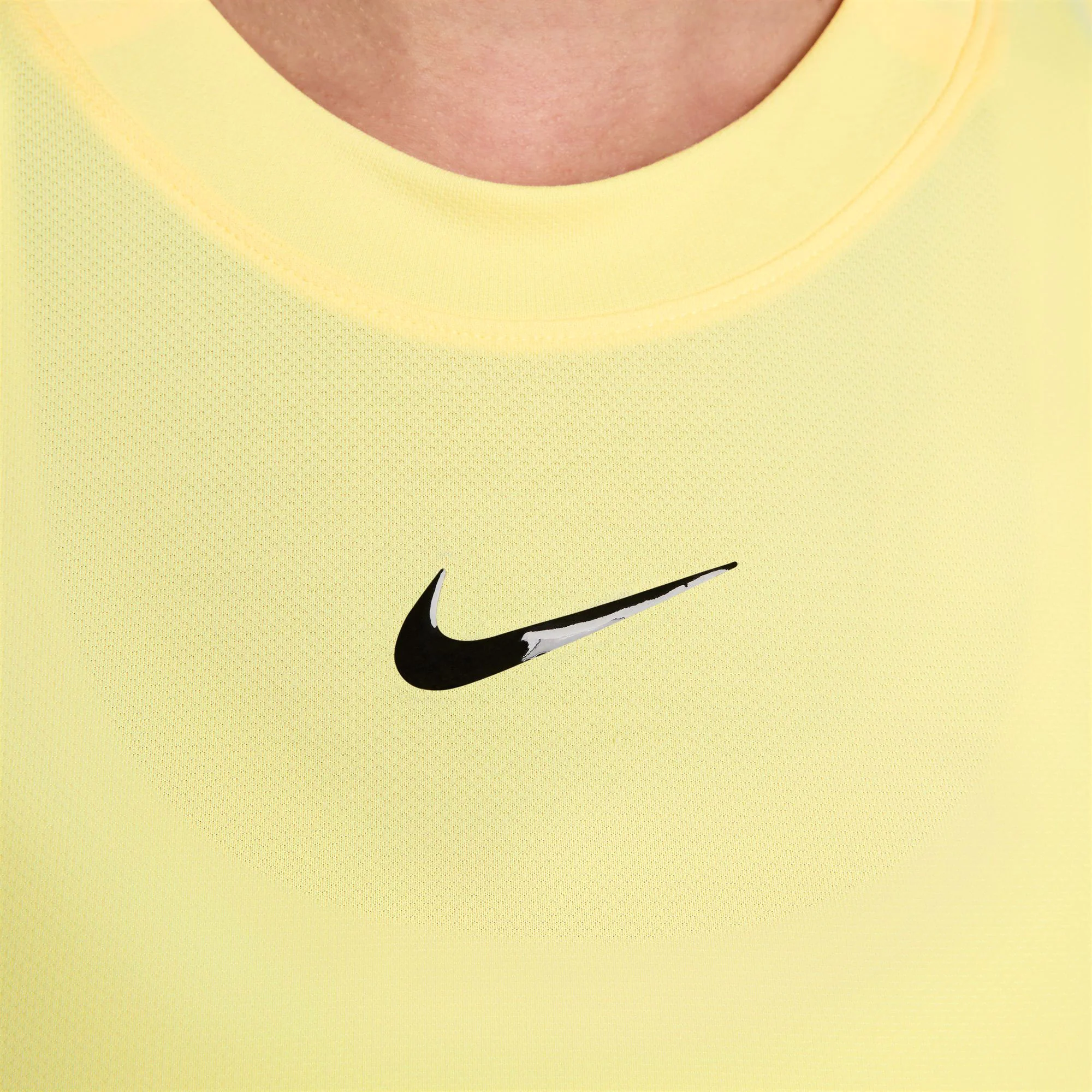 NikeCourt Advantage Women's Dri-FIT Tennis Tank - Image 4