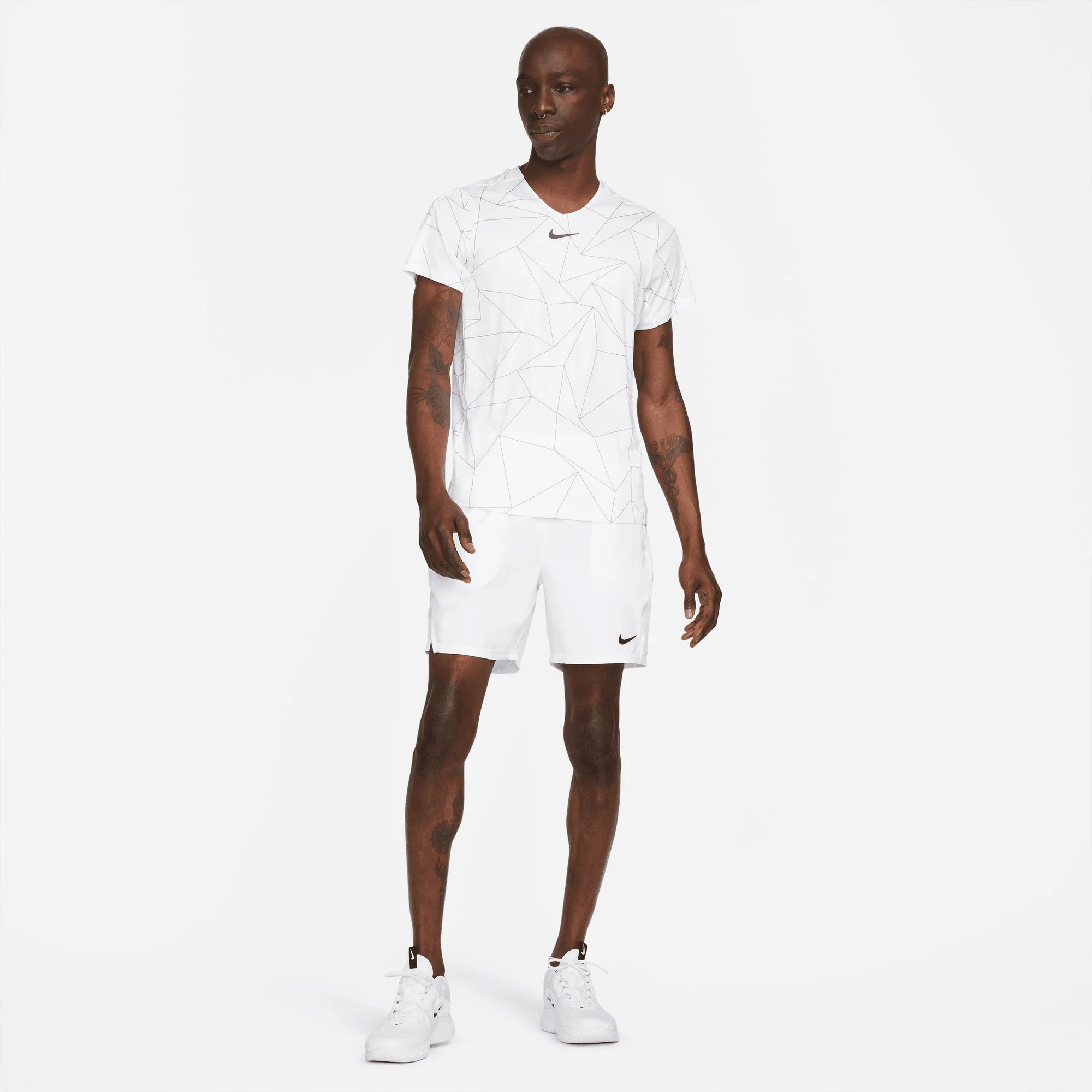 NikeCourt Dri-FIT Advantage Men's Printed Tennis Shirt - Image 4