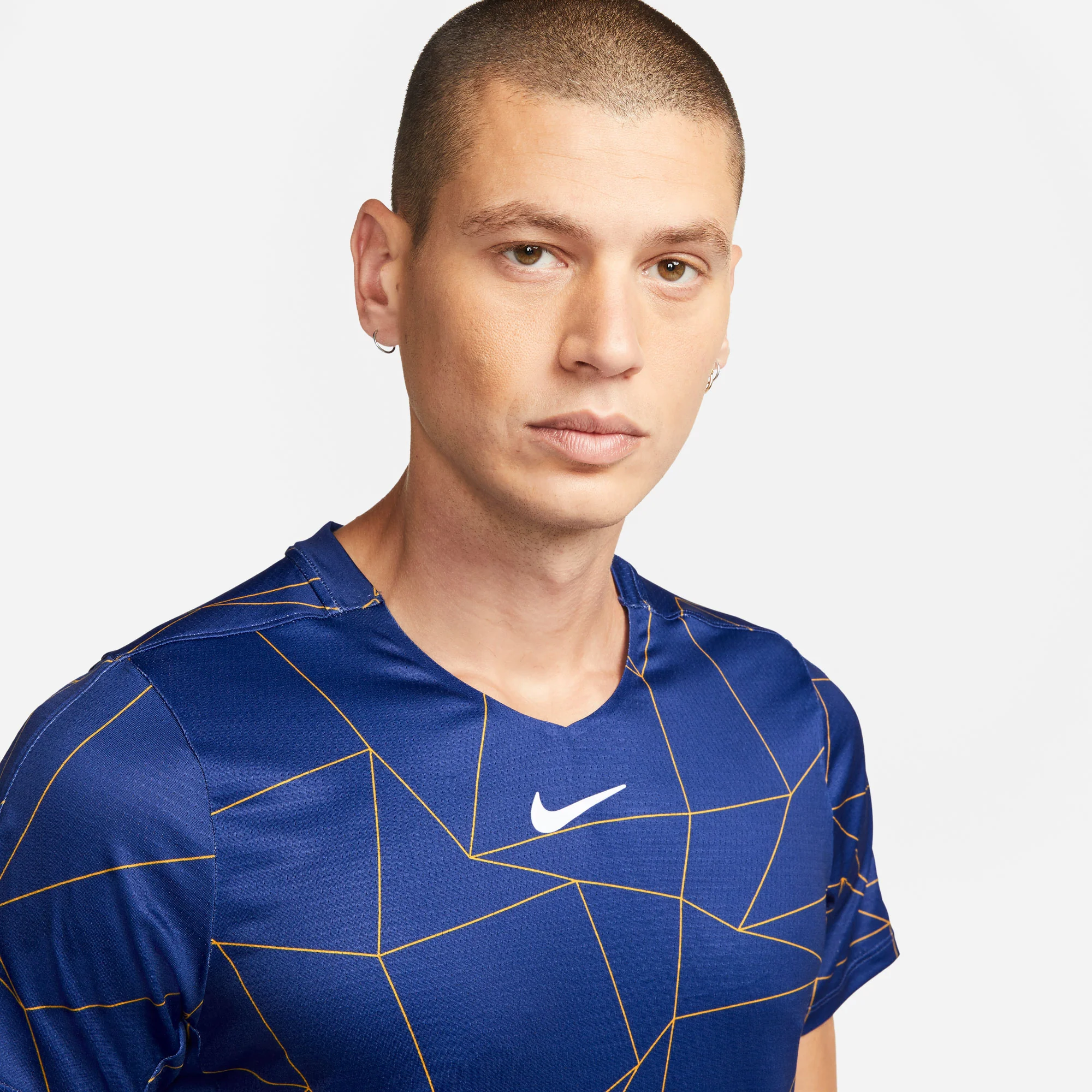 NikeCourt Dri-FIT Advantage Men's Printed Tennis Shirt - Image 4