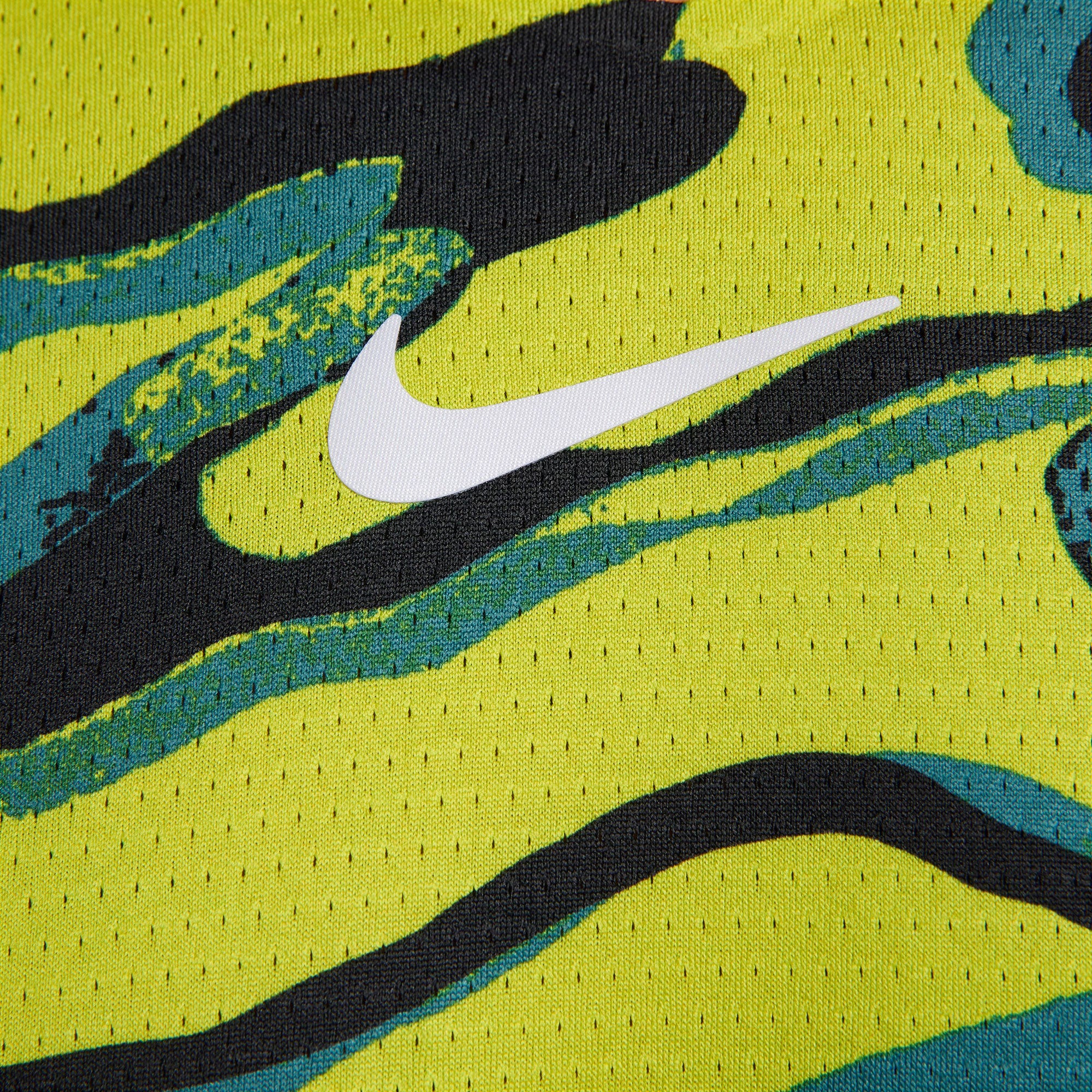 NikeCourt Dri-FIT Advantage Men's Printed Tennis Shirt - Image 4