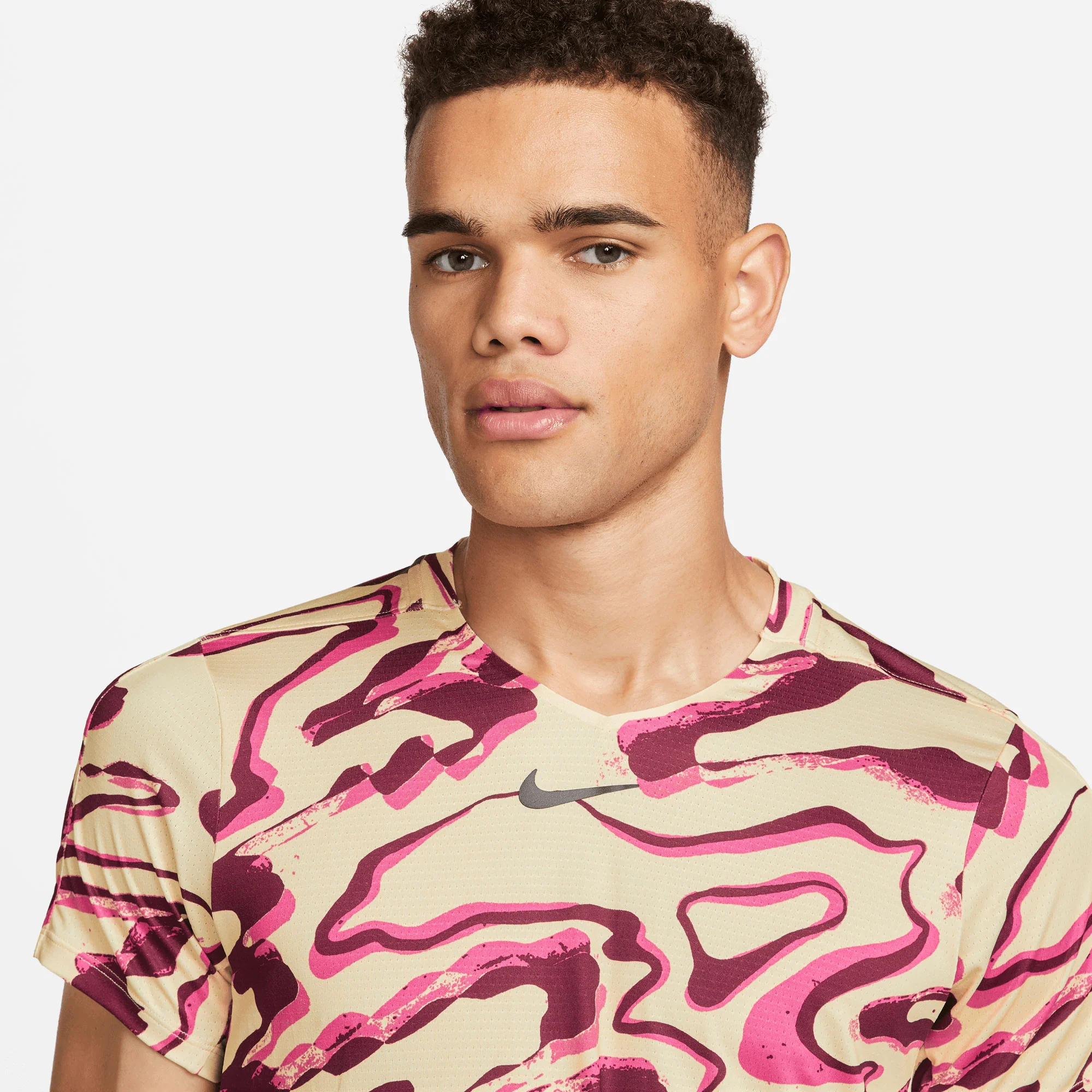 NikeCourt Dri-FIT Advantage Men's Printed Tennis Shirt - Image 3