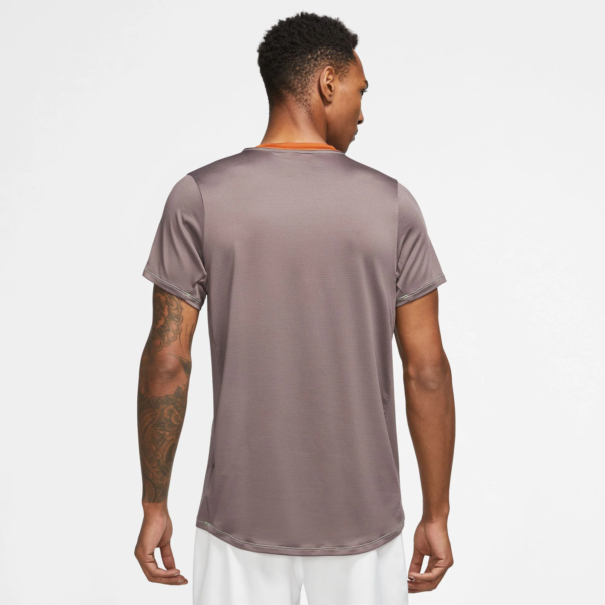 NikeCourt Dri-FIT Advantage Men's Tennis Shirt - Image 2