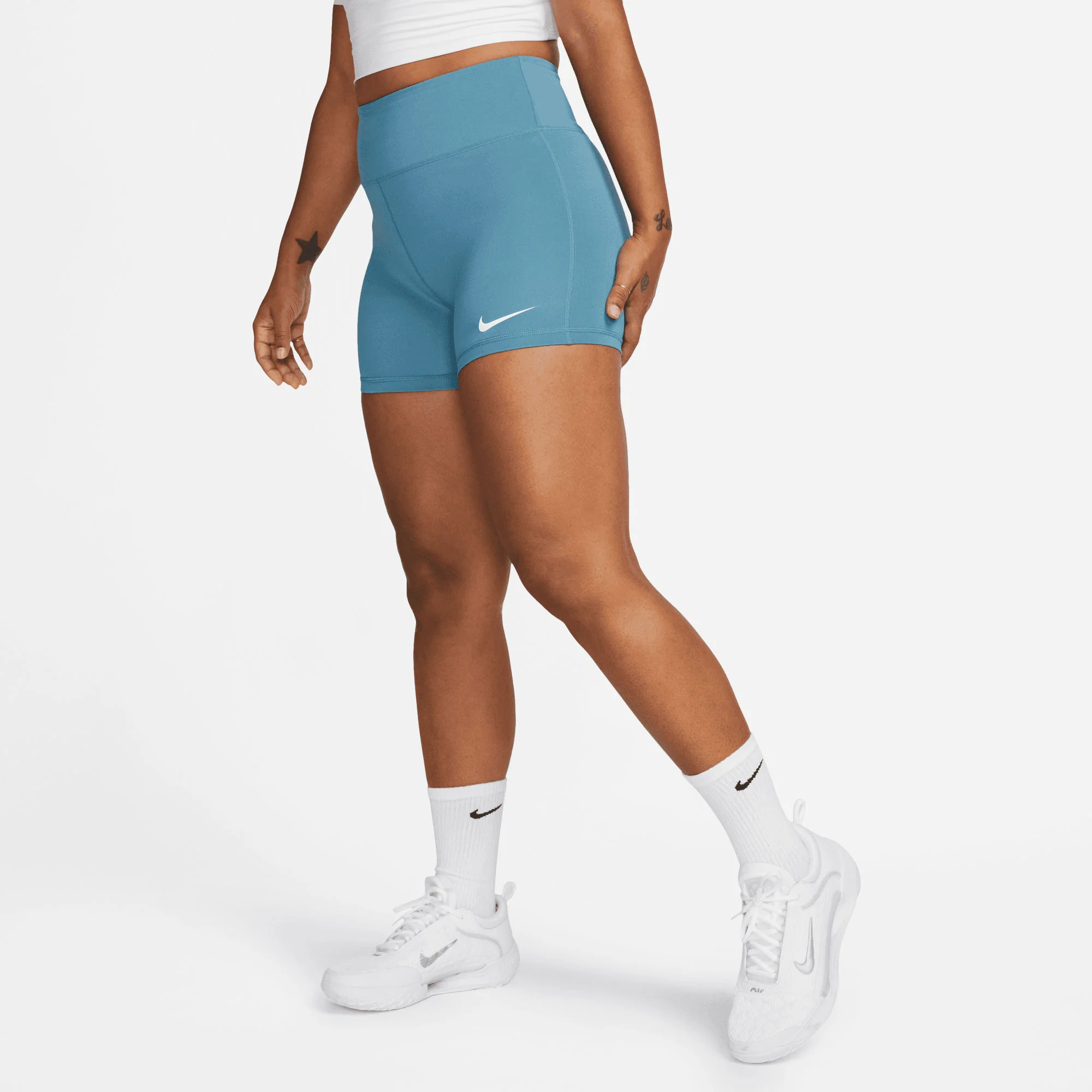 NikeCourt Dri-FIT Advantage Women's 4-Inch High-Rise Tennis Shorts