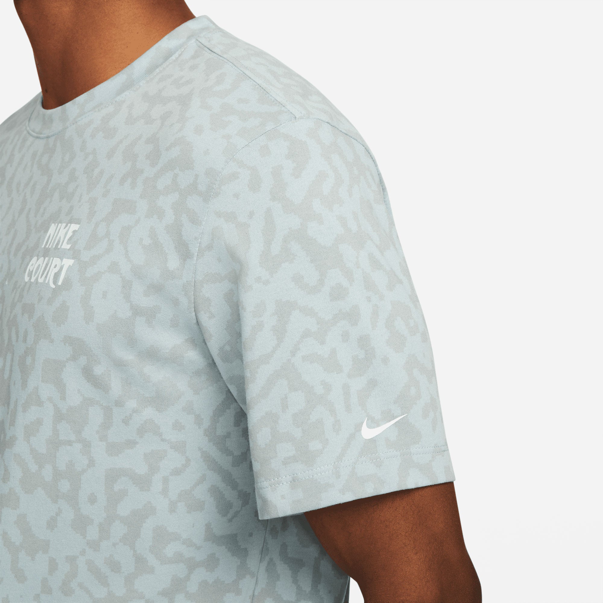 NikeCourt Dri-FIT Slam Paris Men's Tennis T-Shirt - Image 4