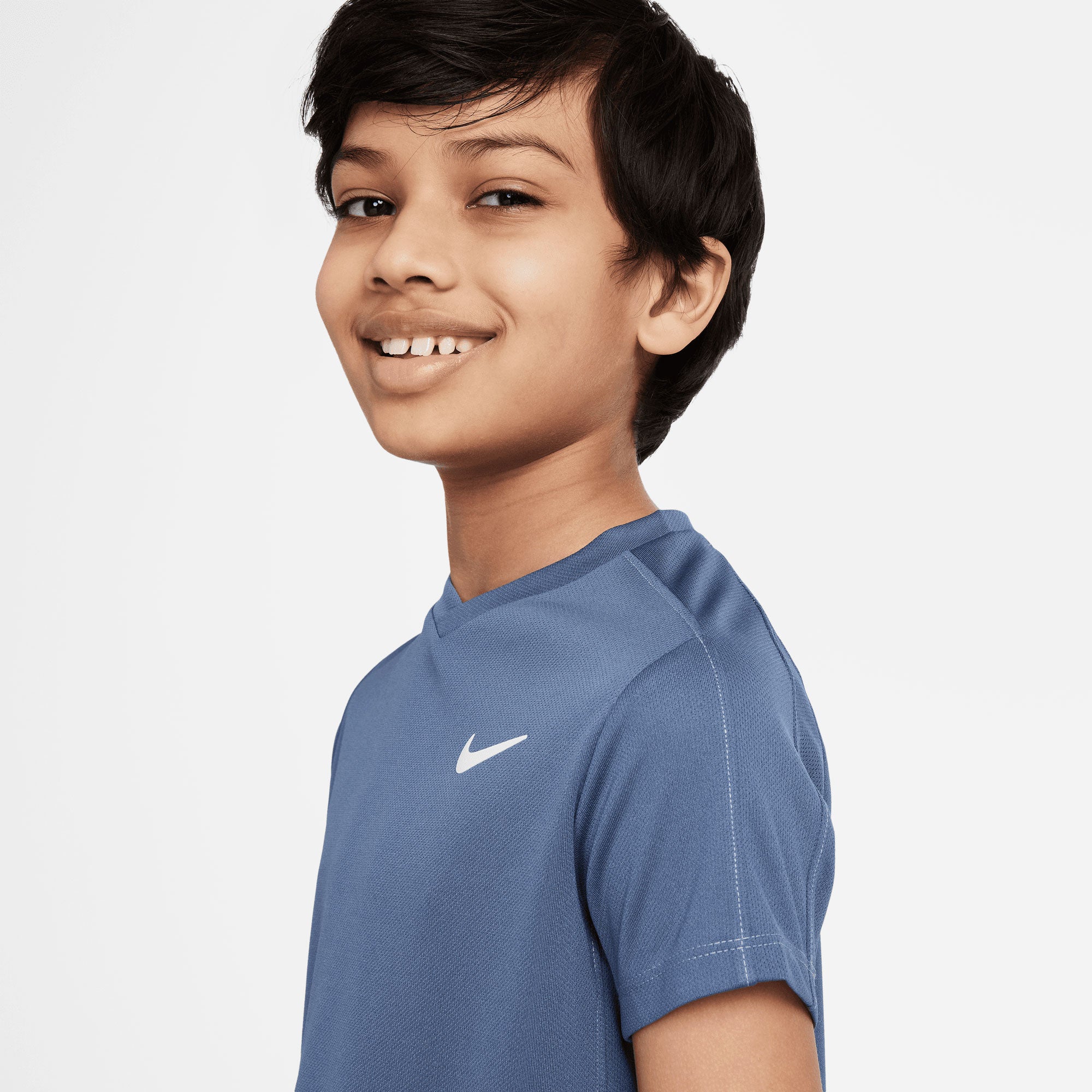 NikeCourt Dri-Fit Victory Boys' Tennis Shirt - Image 4