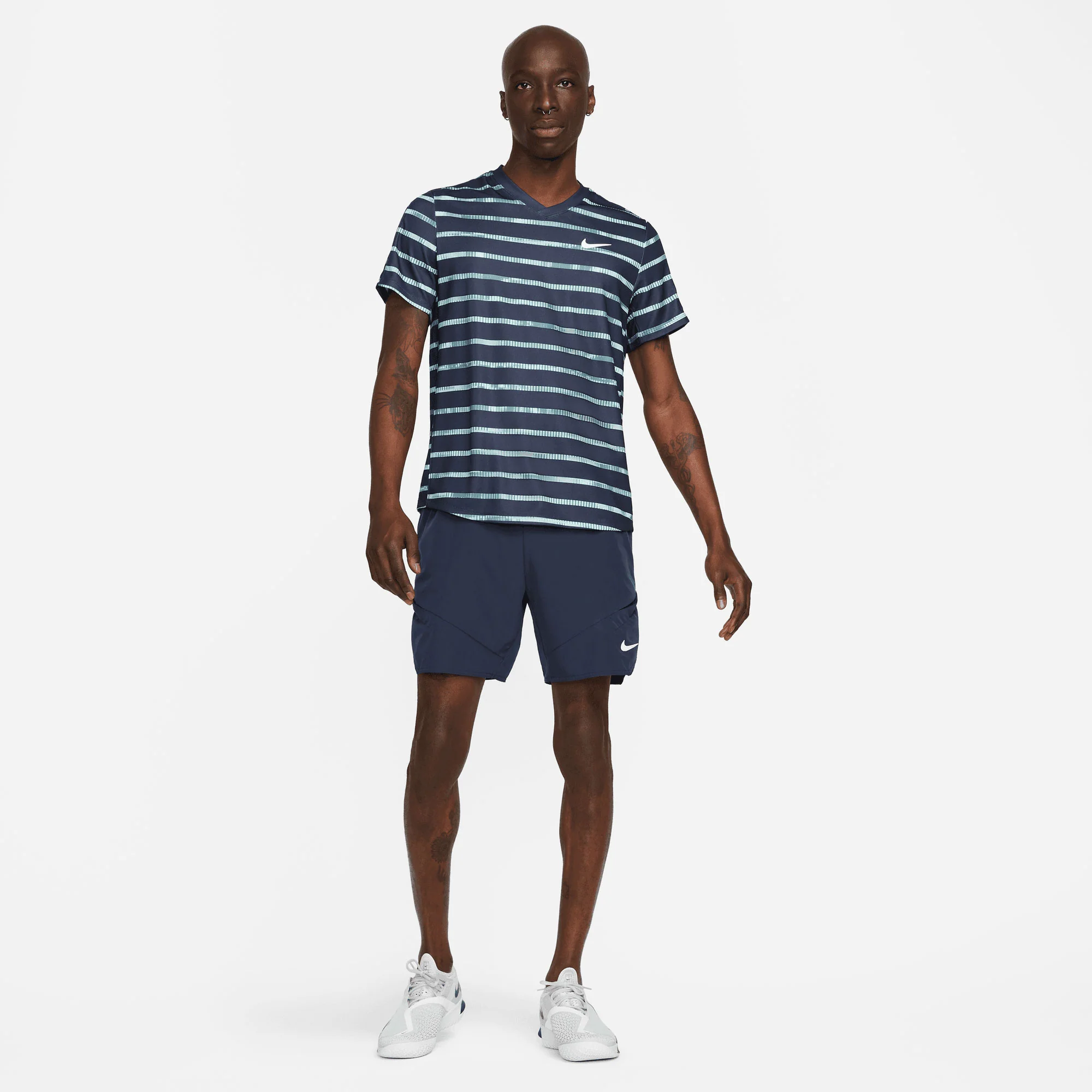 NikeCourt Dri-FIT Victory Men's Printed Tennis Shirt - Image 4