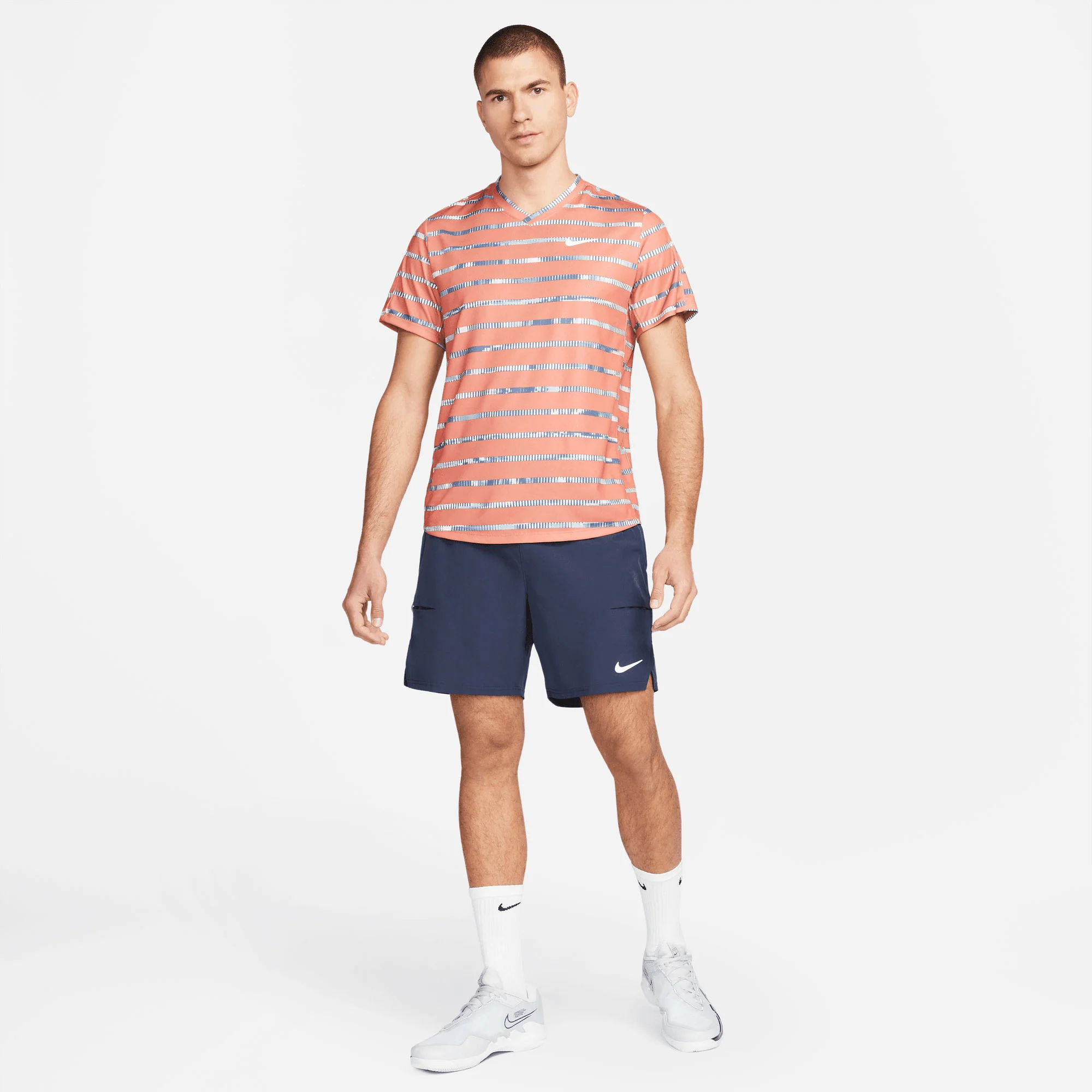 NikeCourt Dri-FIT Victory Men's Printed Tennis Shirt - Image 4