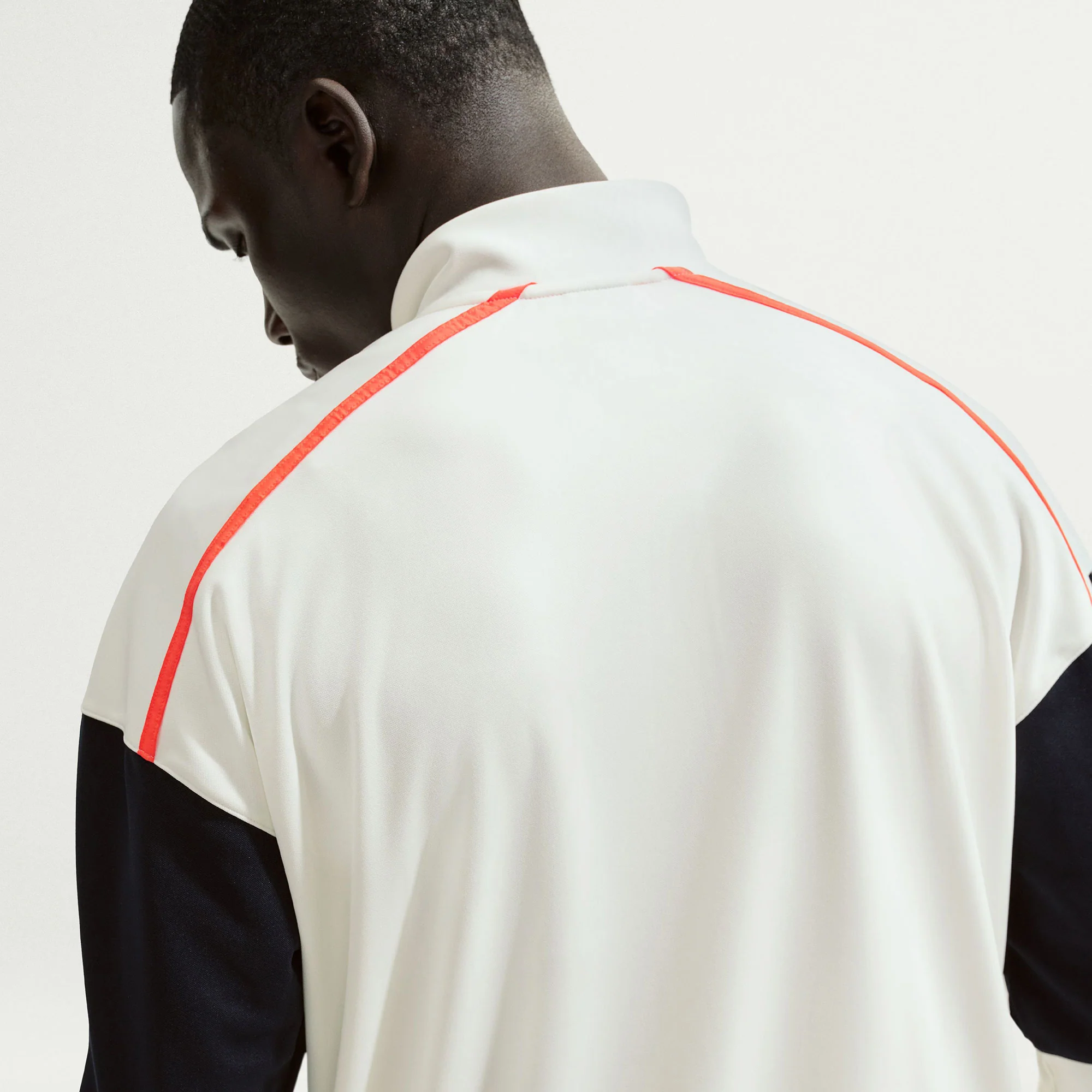 NikeCourt Heritage Men's Dri-FIT Tennis Jacket - Image 2