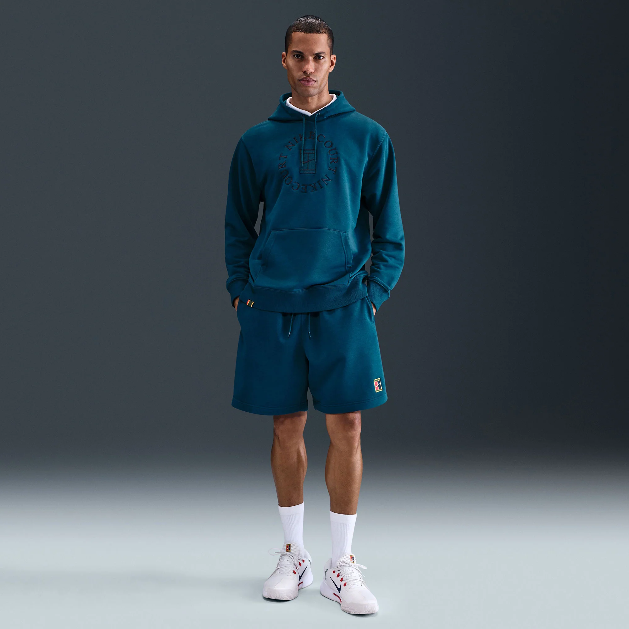 NikeCourt Heritage Men's Fleece Tennis Hoodie - Image 4