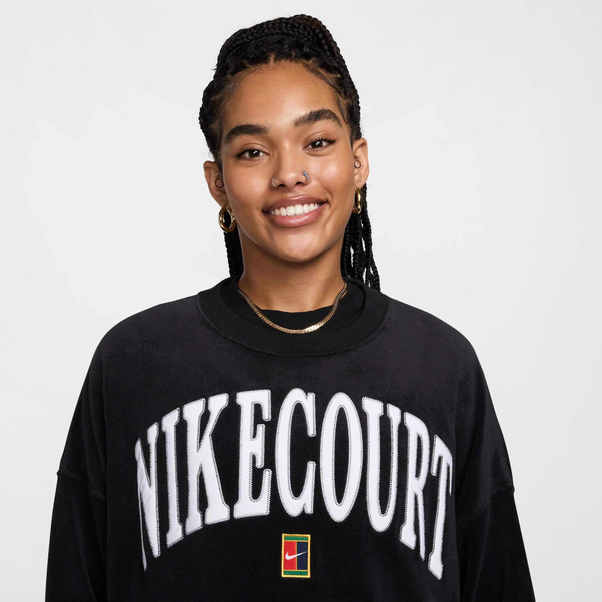 NikeCourt Heritage Women's Oversized Graphic Tennis Sweater - Image 3
