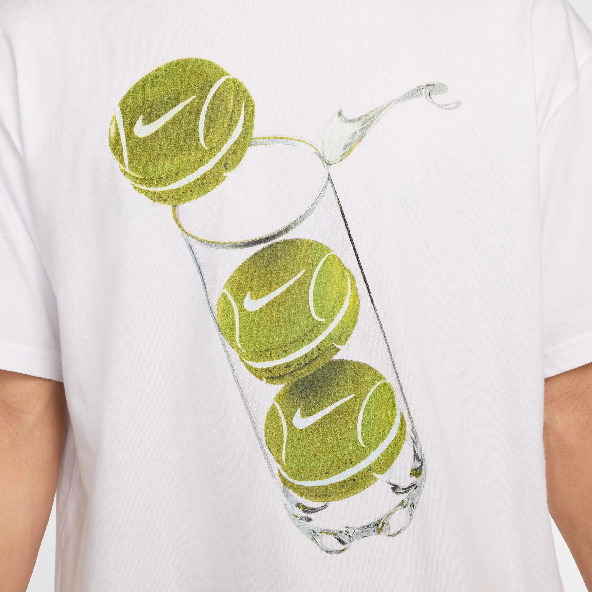 NikeCourt Max90 Men's Tennis T-Shirt - Image 4