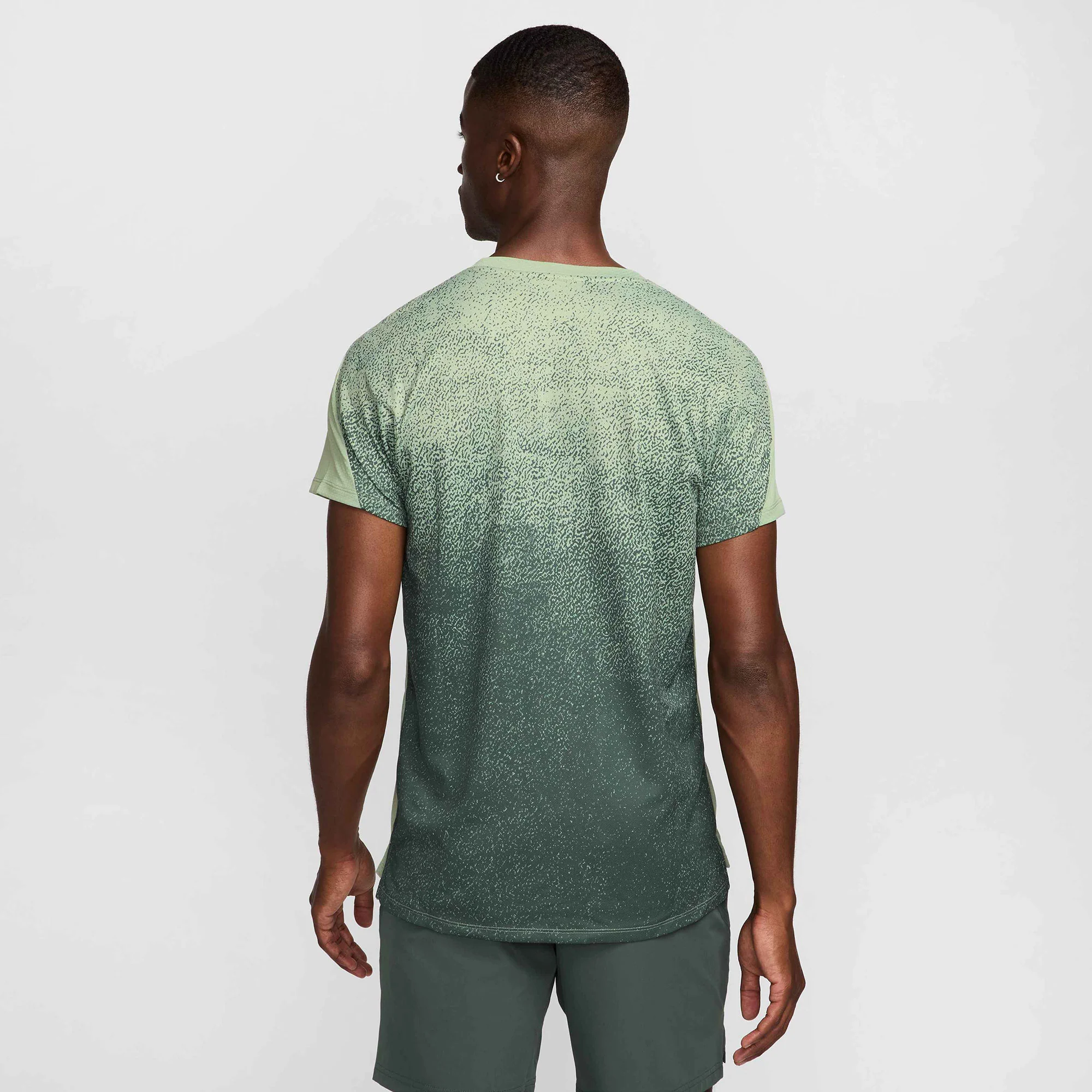 NikeCourt Slam New York Men's Dri-FIT Tennis Shirt - Image 2
