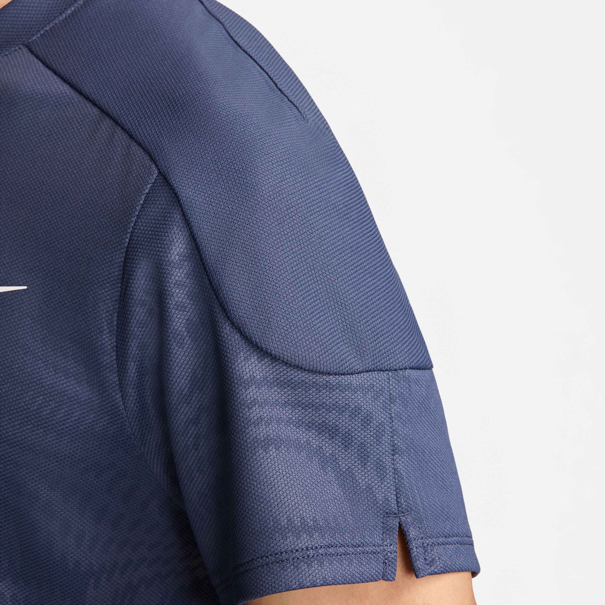 NikeCourt Slam Paris Men's Dri-FIT Tennis Shirt - Image 5