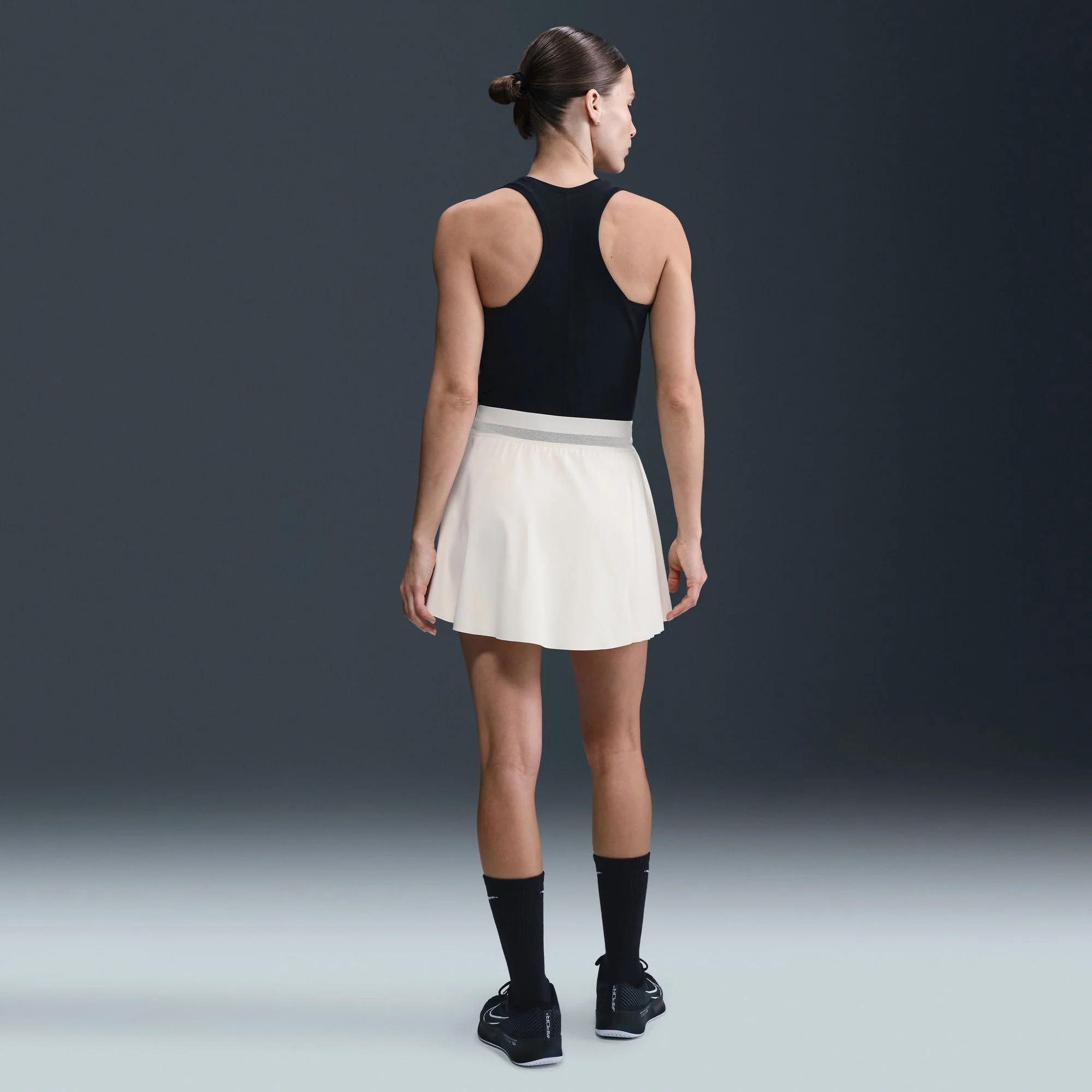 NikeCourt Slam RG Women's Dri-FIT High-Waisted Tennis Skirt - Image 2