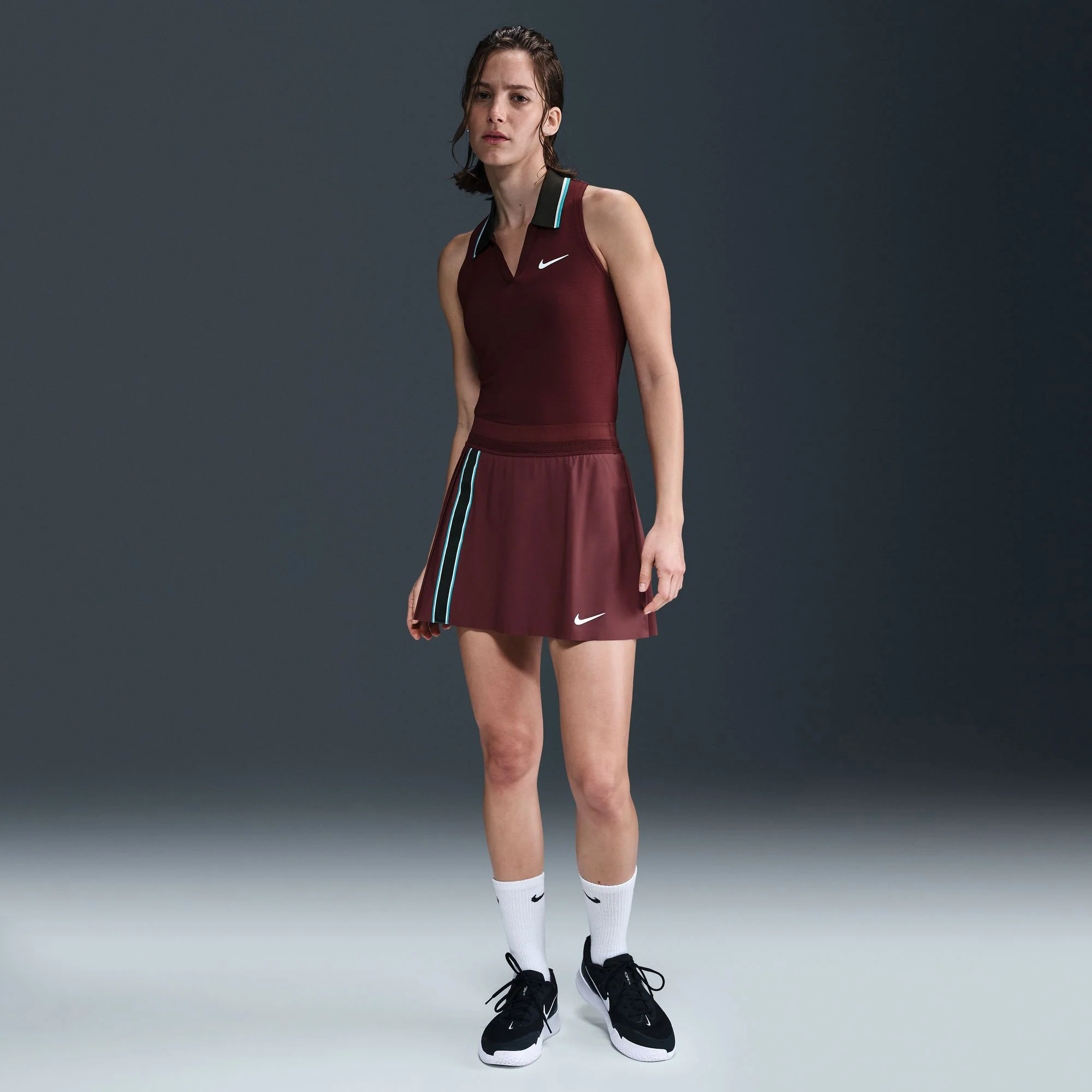 NikeCourt Slam RG Women's Dri-FIT Tennis Tank - Image 4